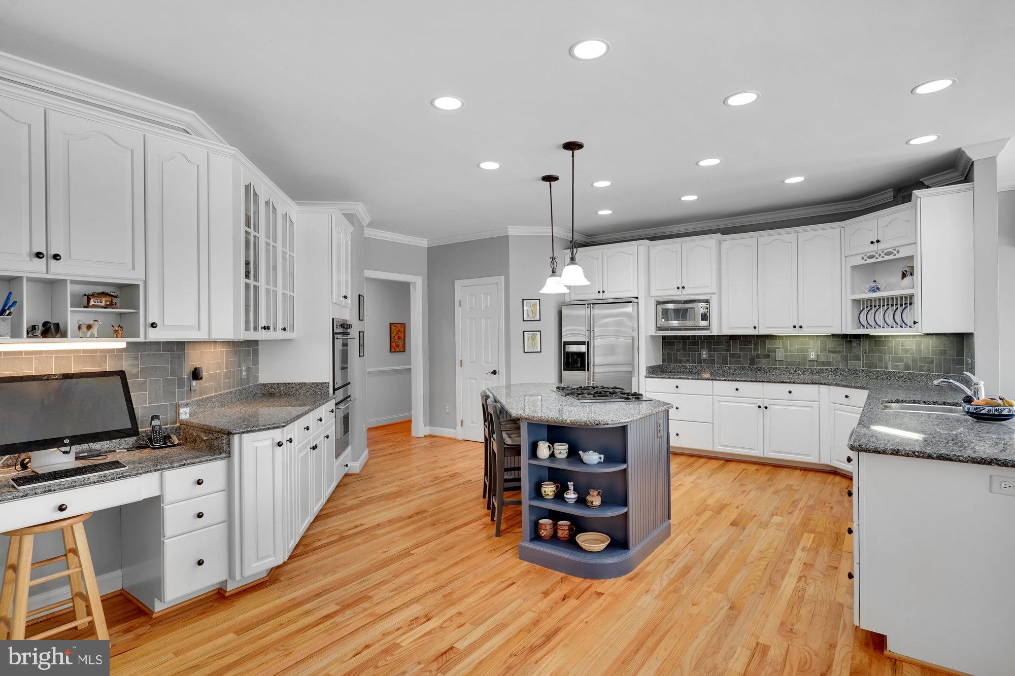 AIRSTON AT FOX MILL - Residential