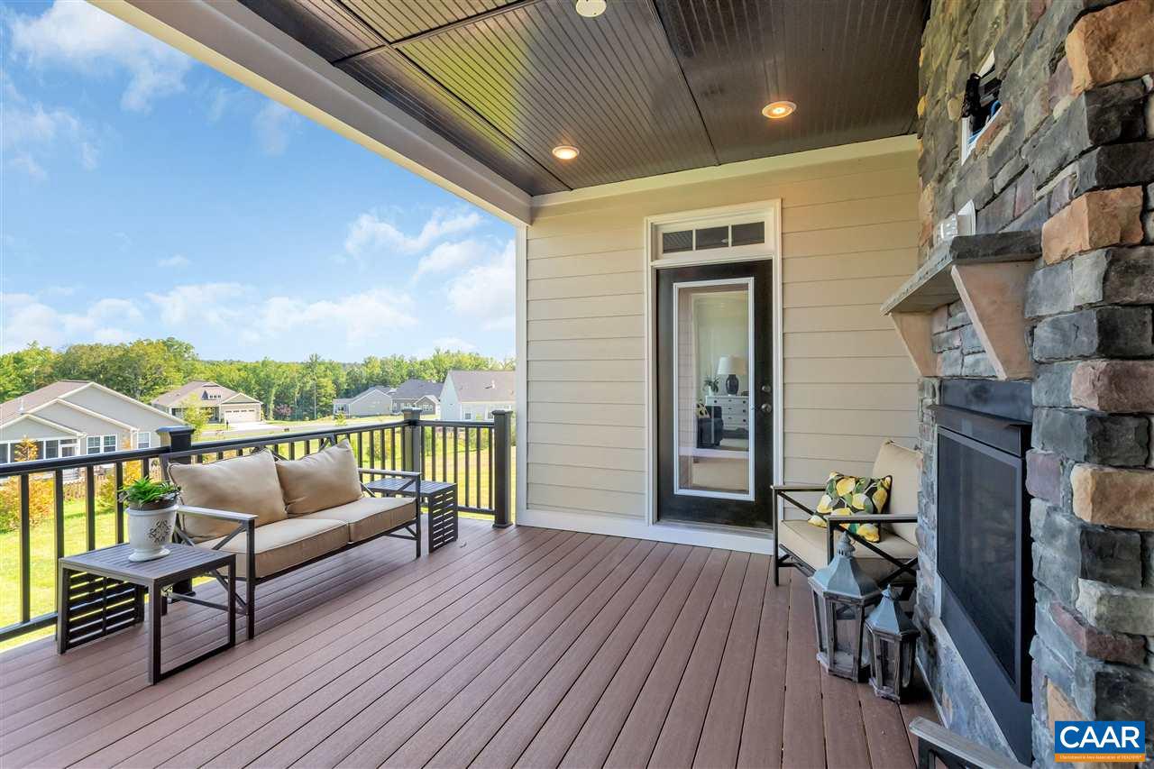 SPRING CREEK - Residential