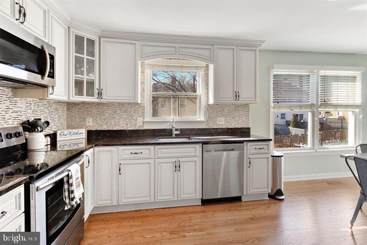 LAKEPOINTE - Residential Lease