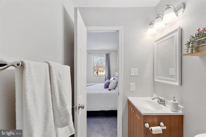 LAKEPOINTE - Residential Lease