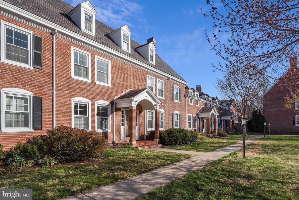 4241 35TH STREET S B1