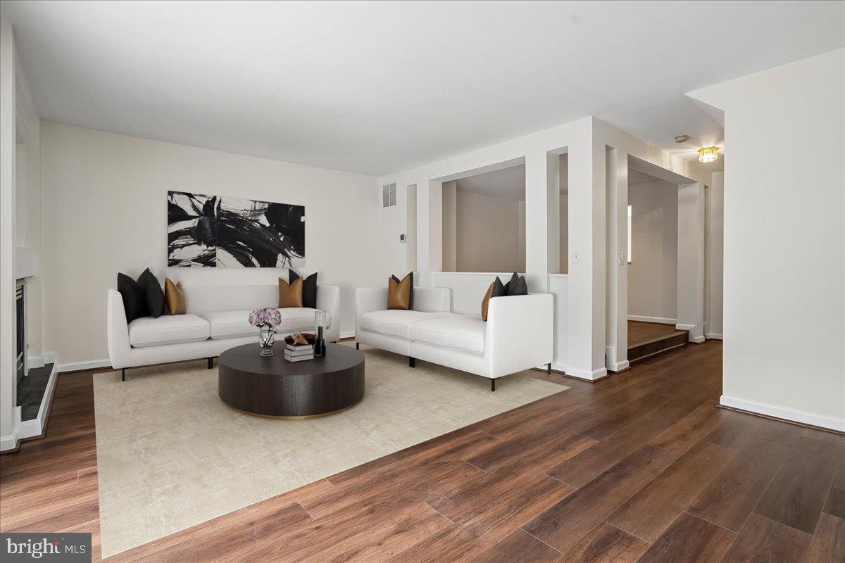 1711 BLUE FLINT COURT