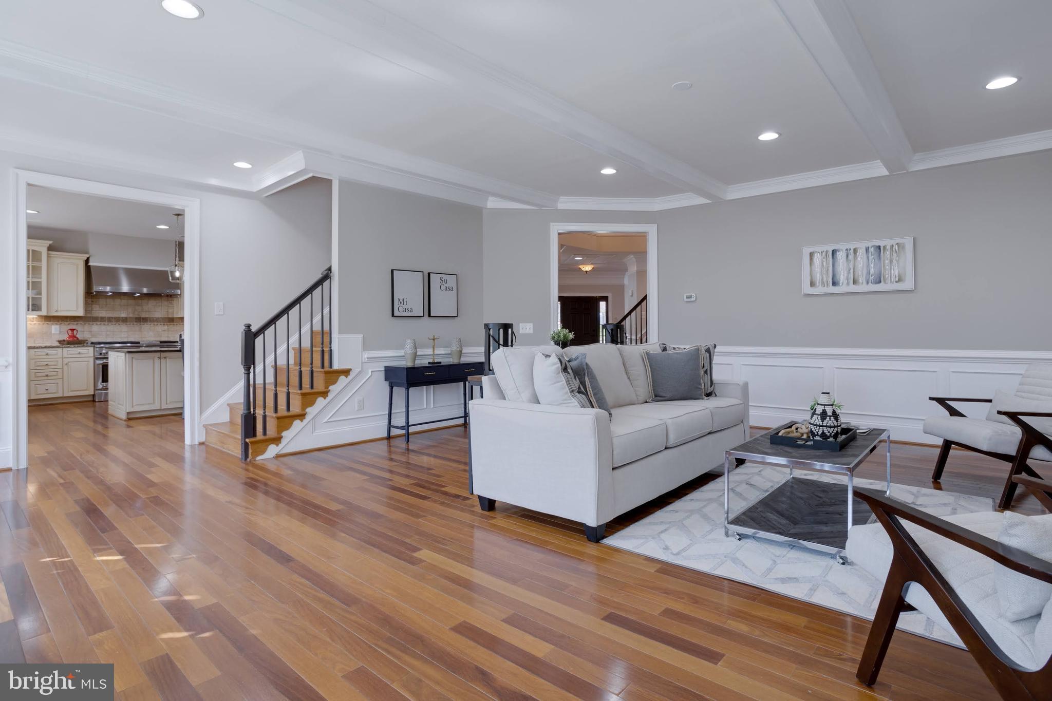 LAKEWOOD HILLS - Residential