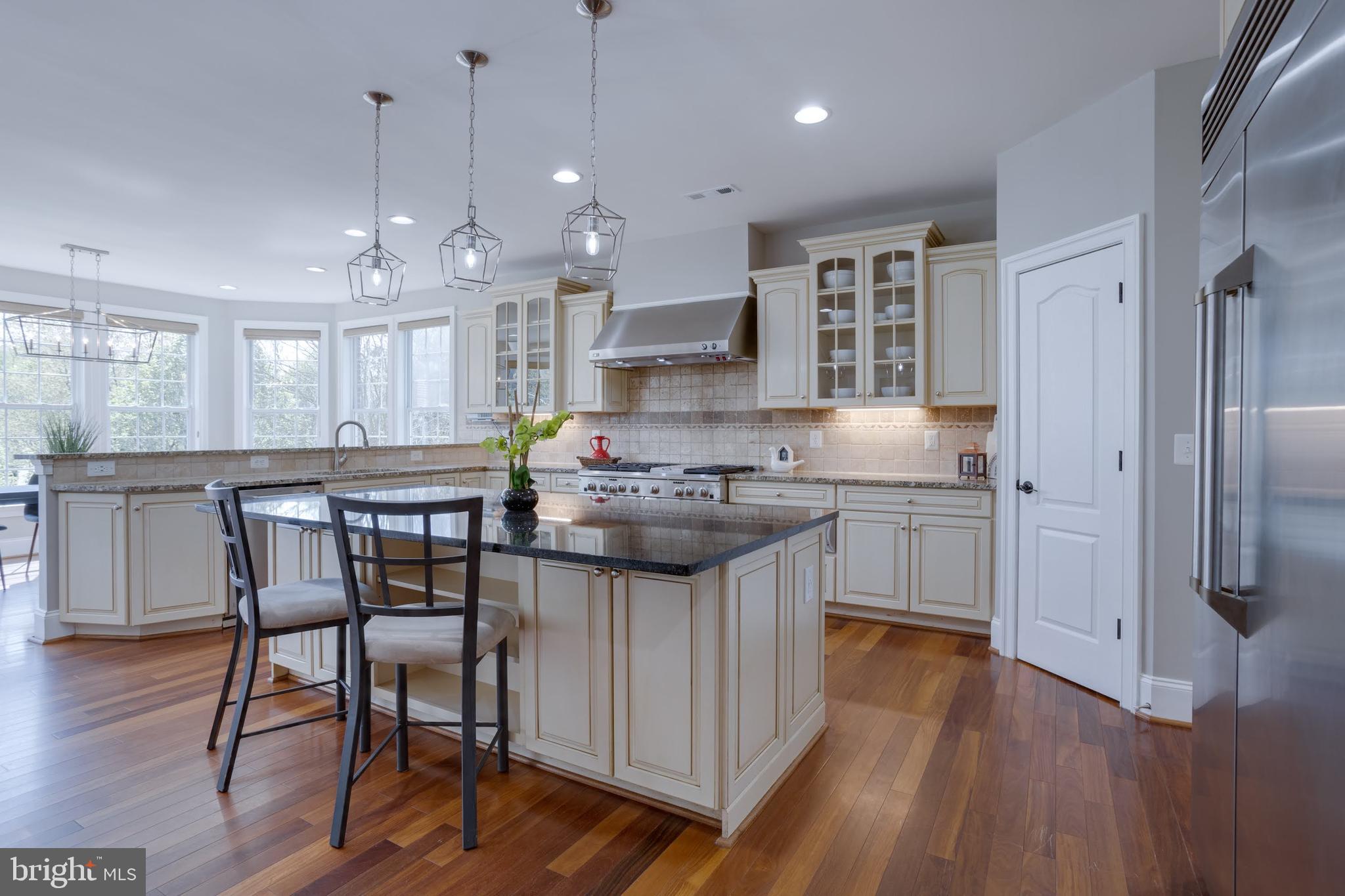 LAKEWOOD HILLS - Residential