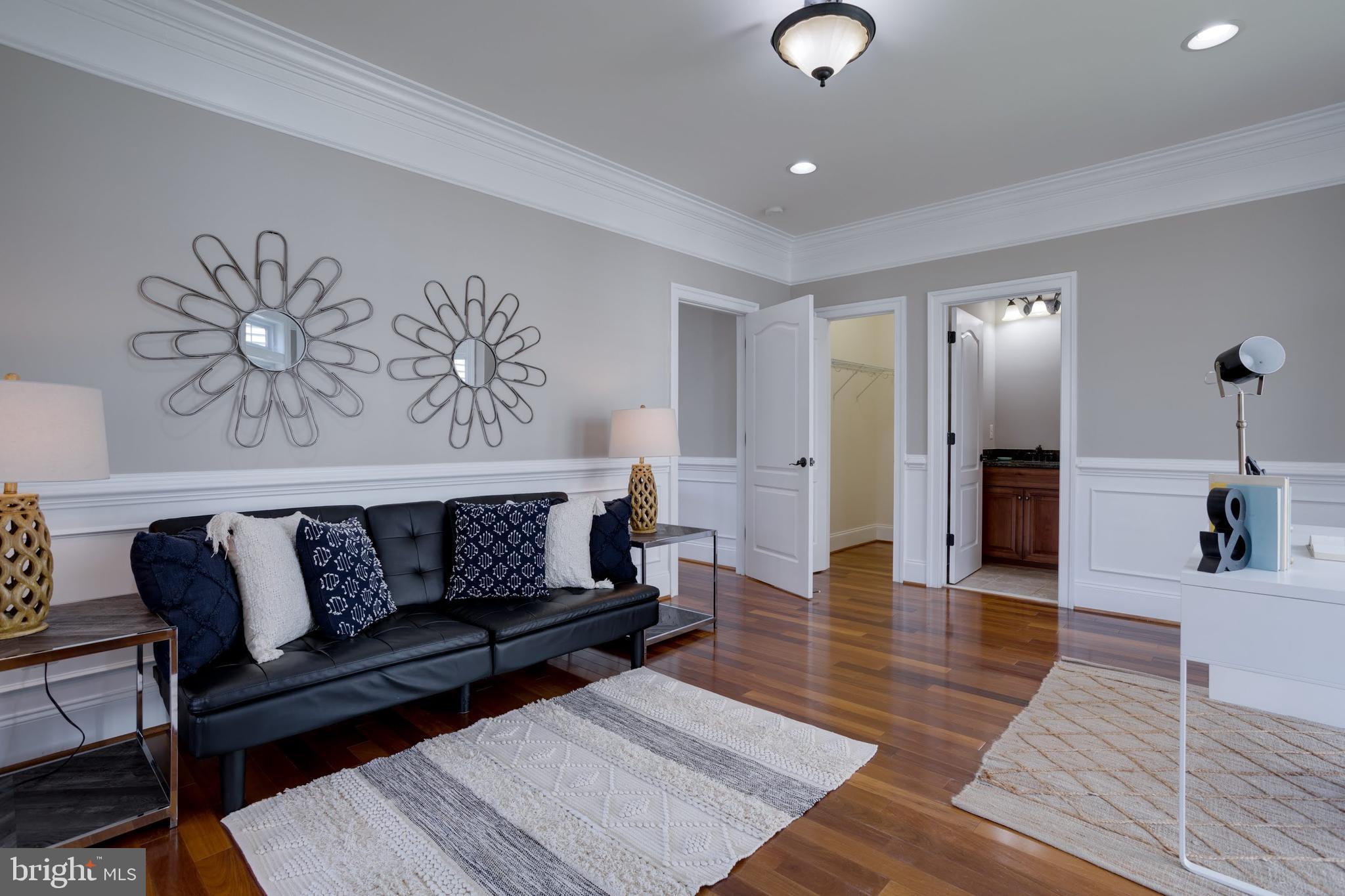 LAKEWOOD HILLS - Residential