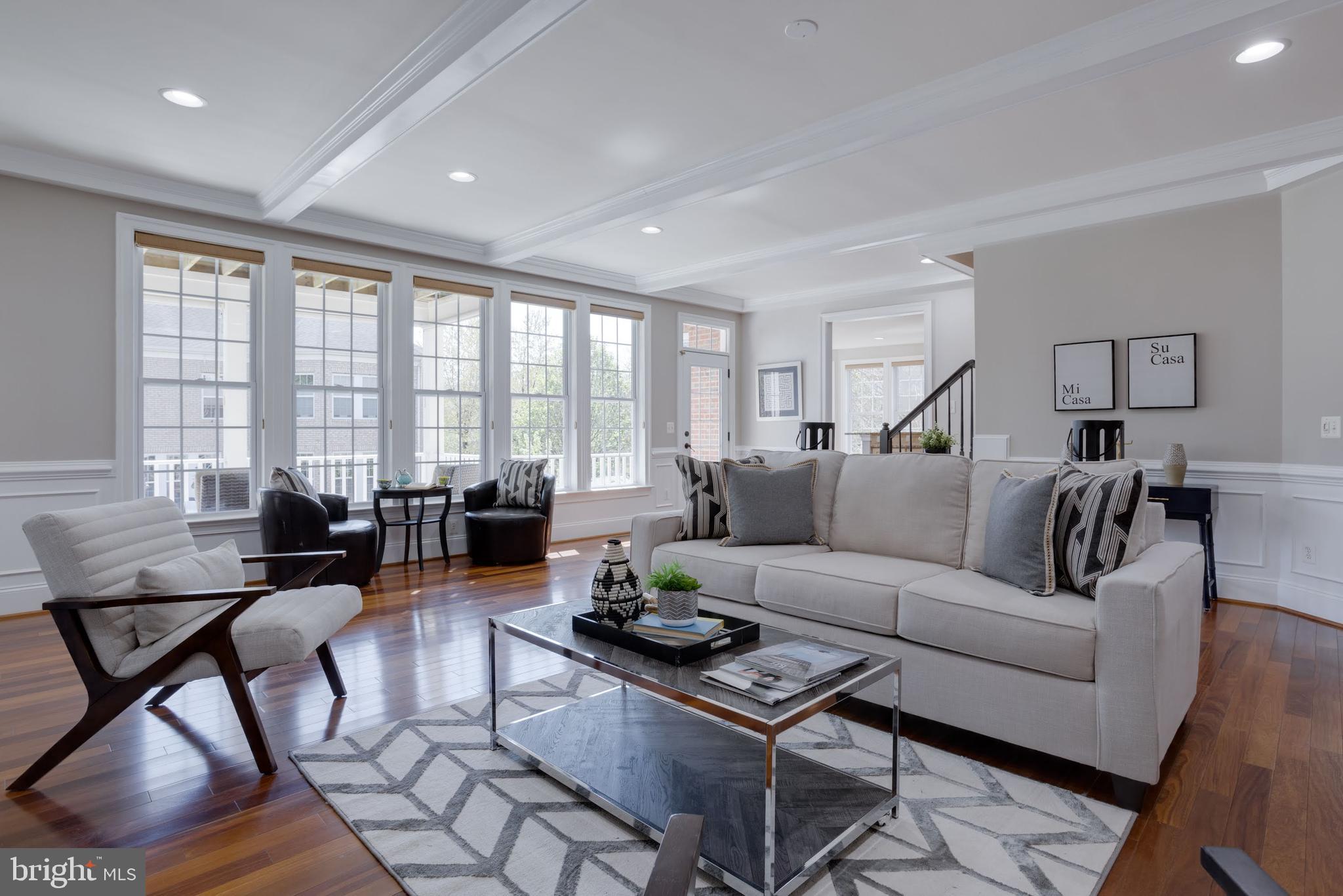 LAKEWOOD HILLS - Residential