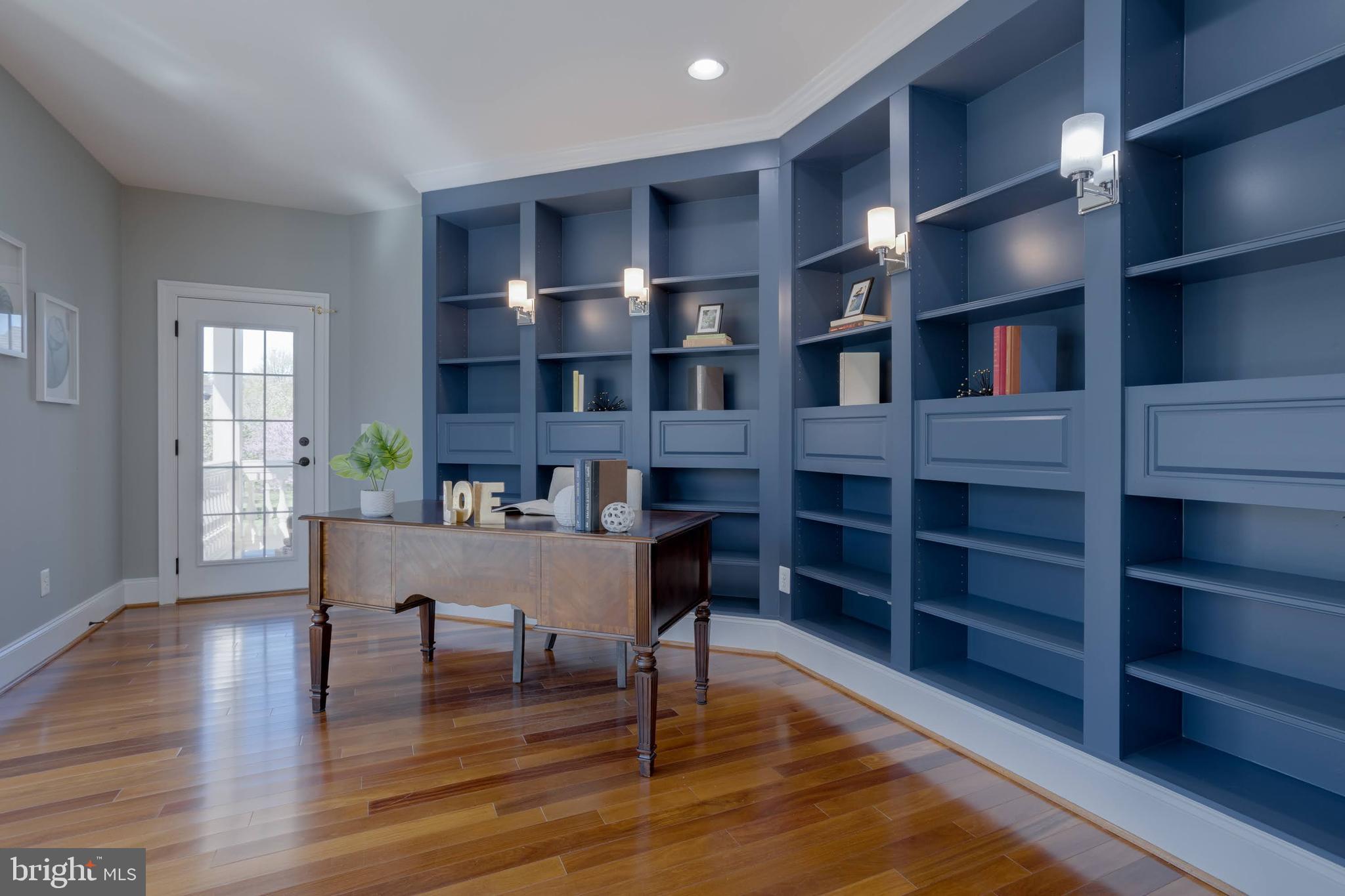 LAKEWOOD HILLS - Residential