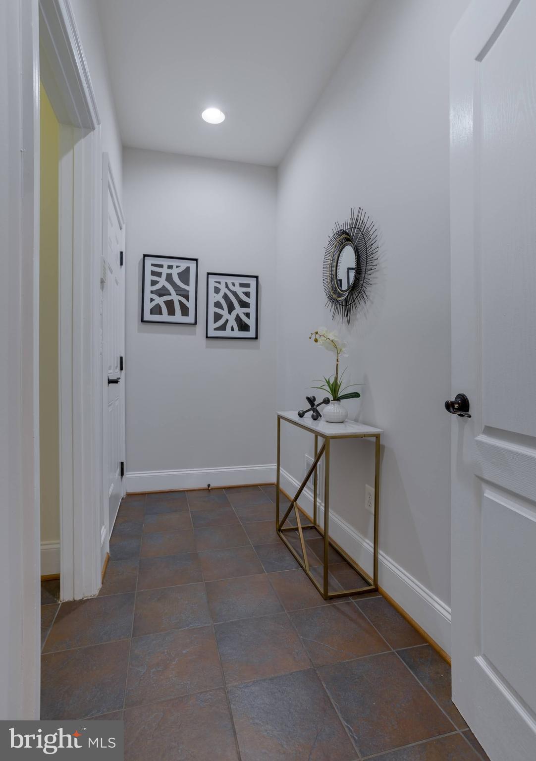 LAKEWOOD HILLS - Residential