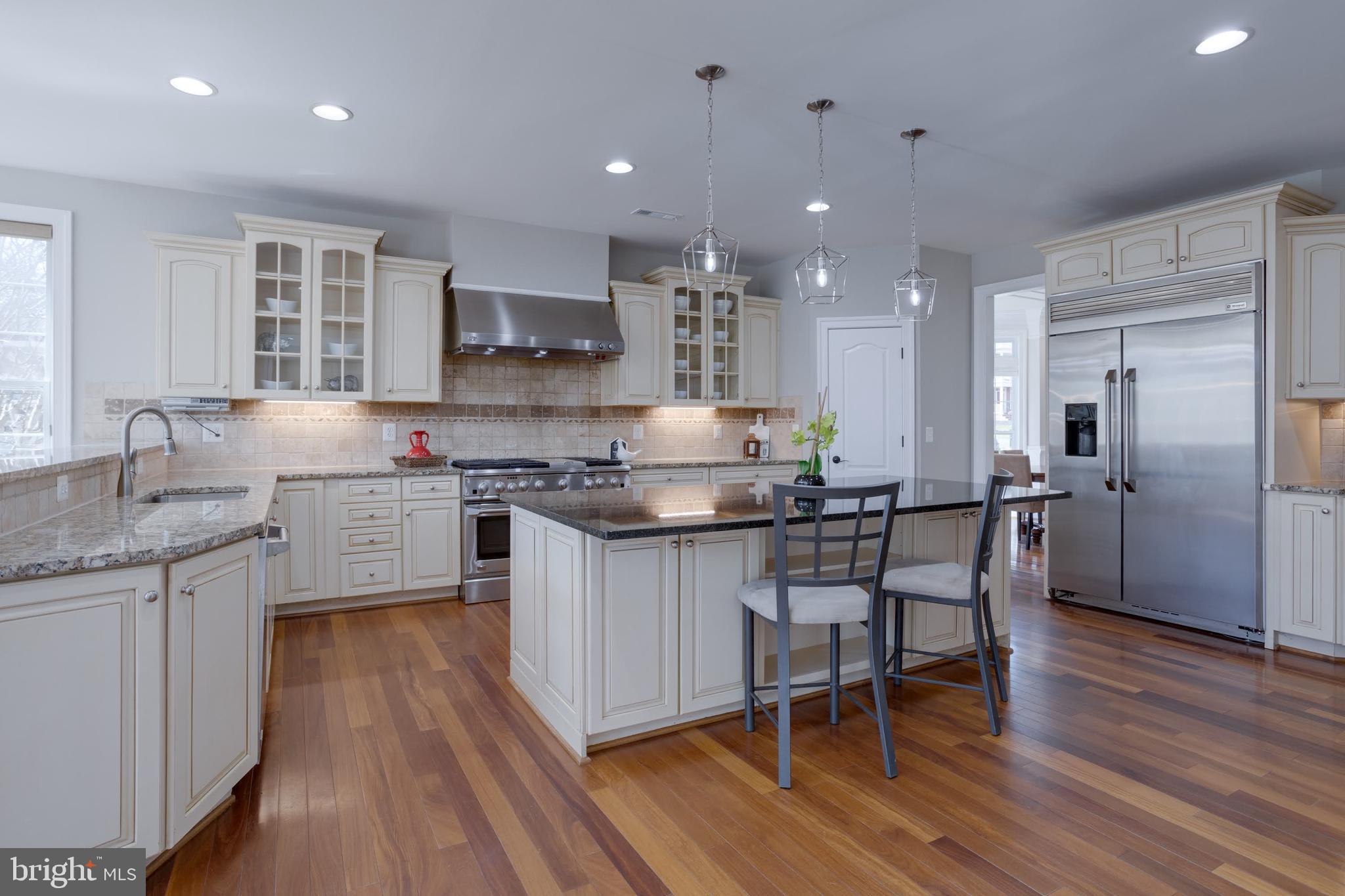 LAKEWOOD HILLS - Residential