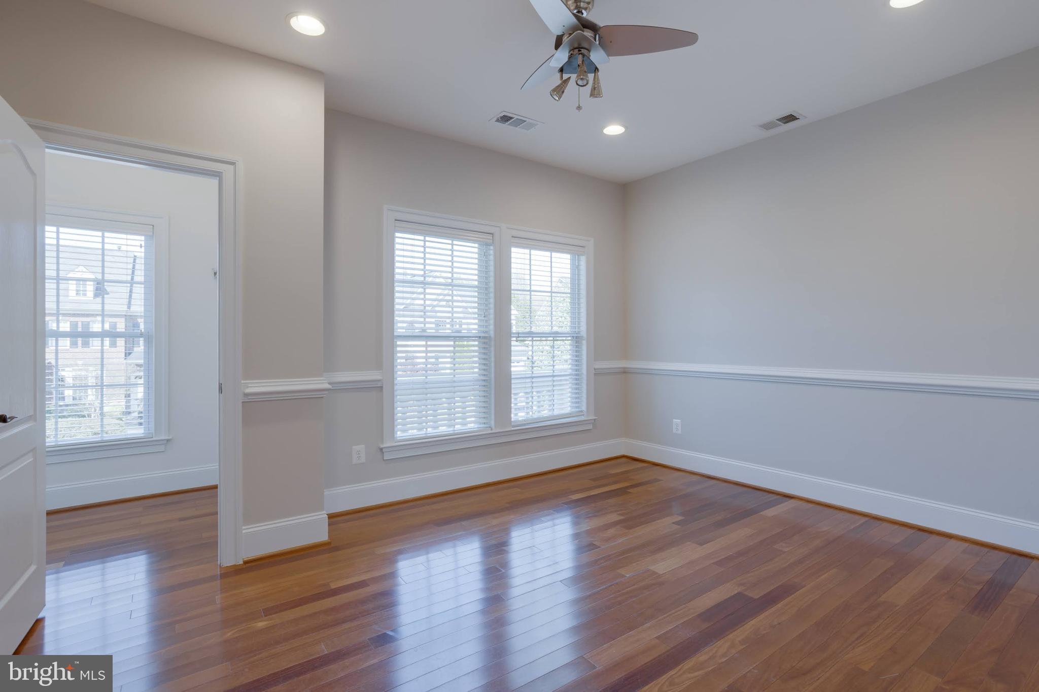 LAKEWOOD HILLS - Residential