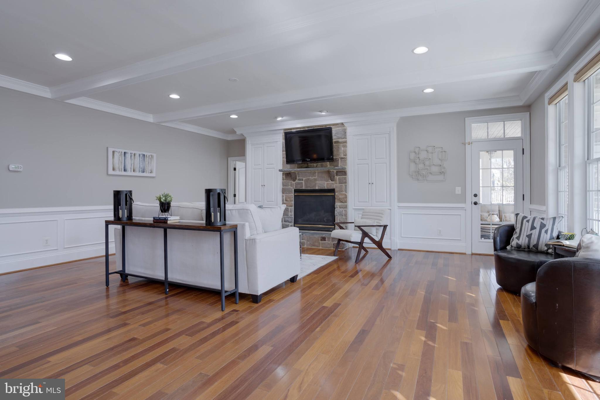 LAKEWOOD HILLS - Residential