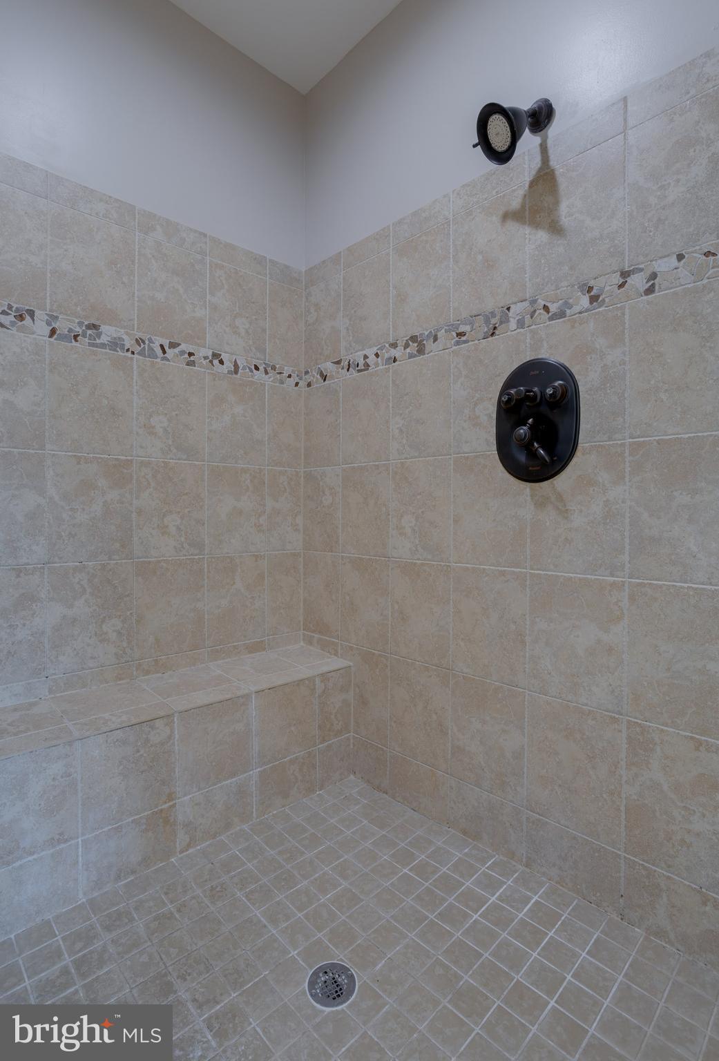 LAKEWOOD HILLS - Residential