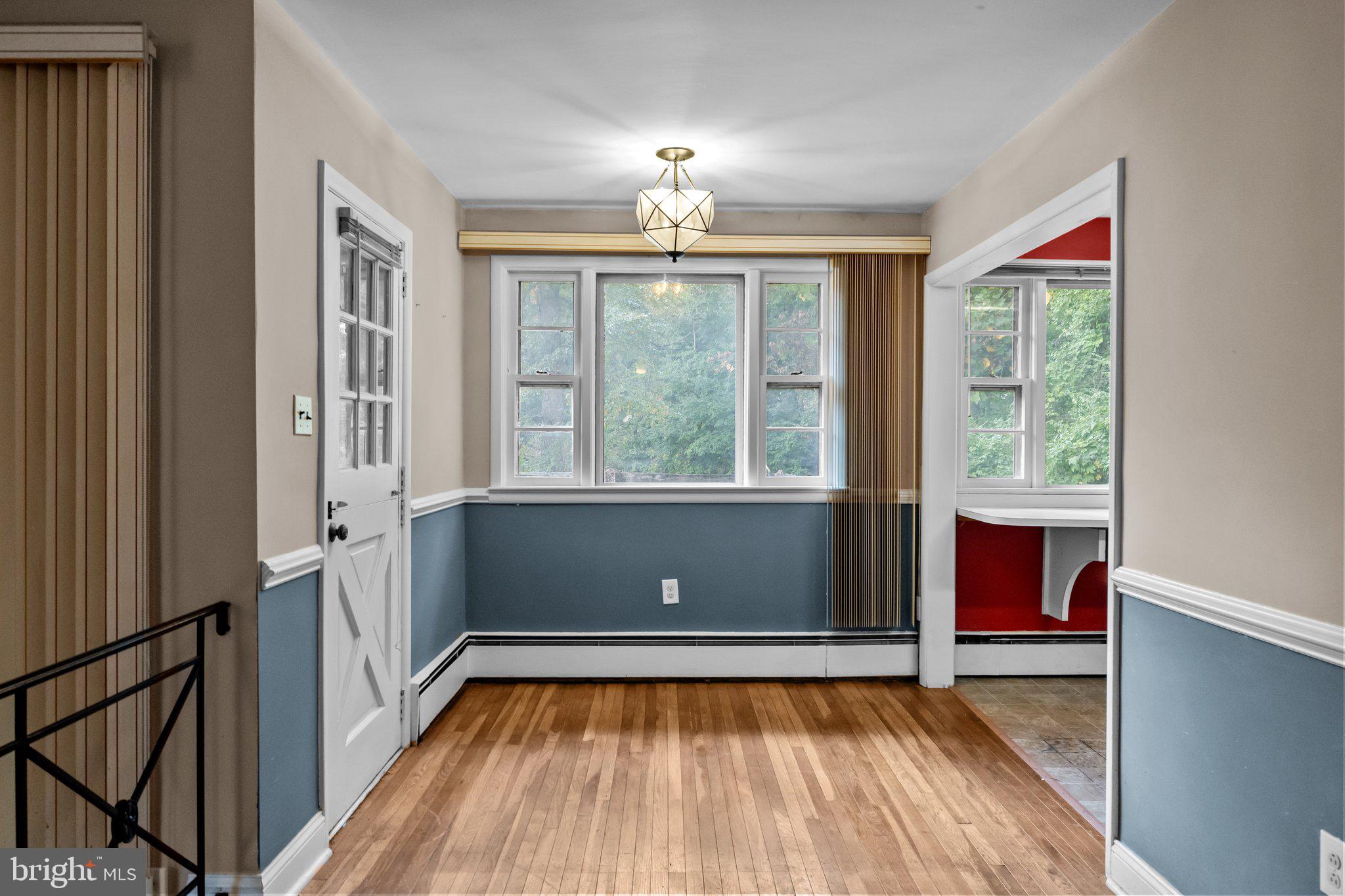 HUNTINGDON HILLS - Residential