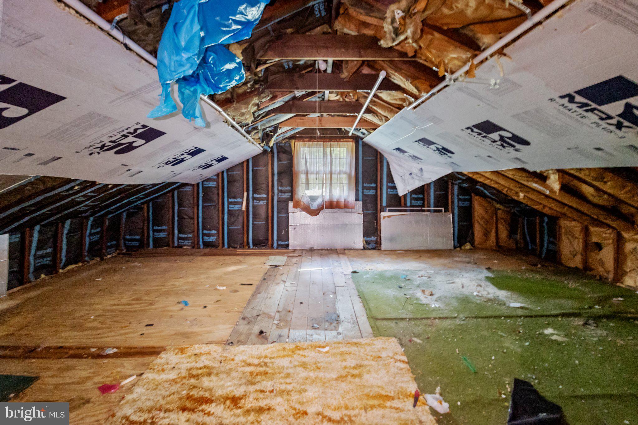 HUNTINGDON HILLS - Residential