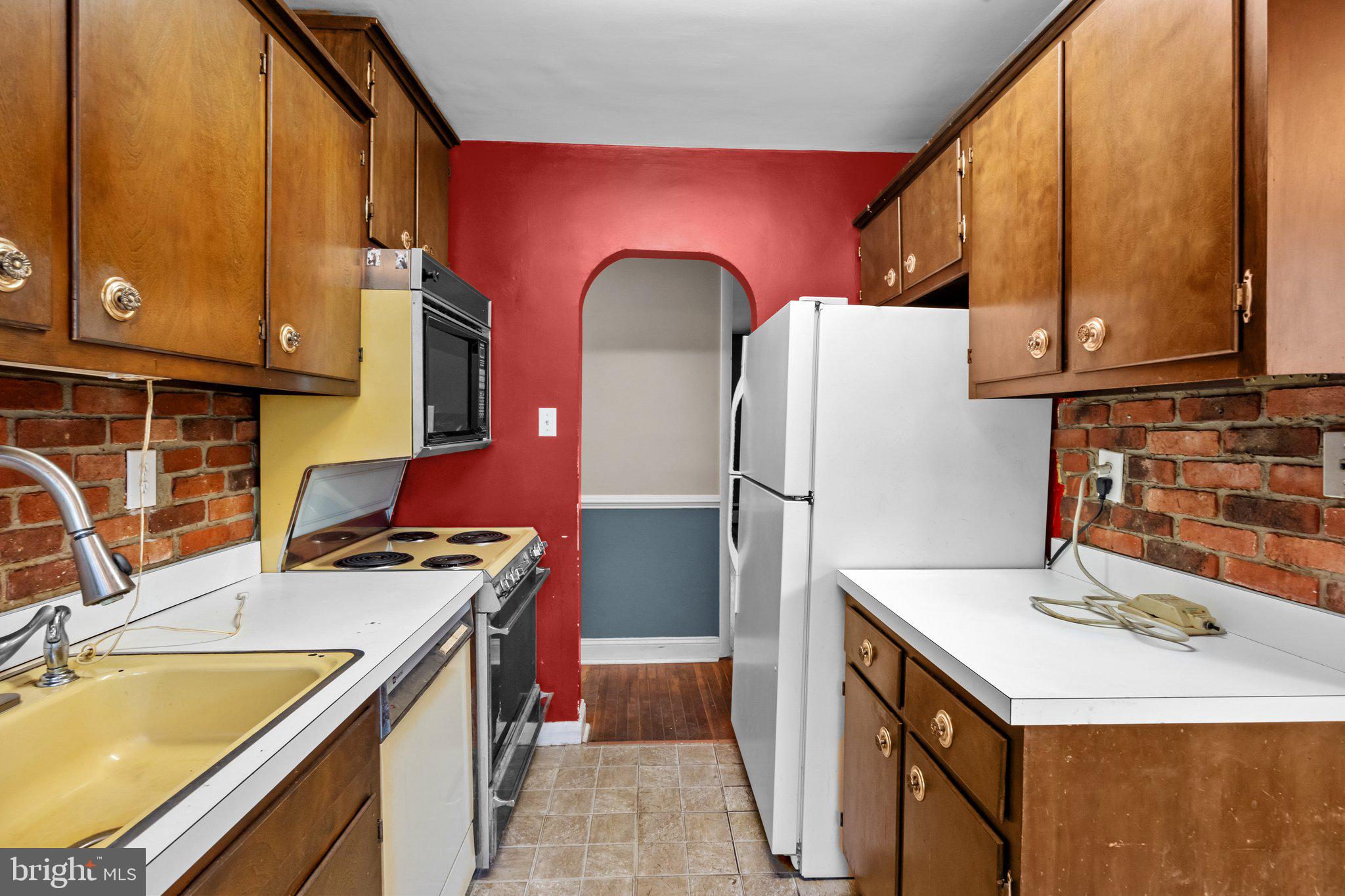 HUNTINGDON HILLS - Residential