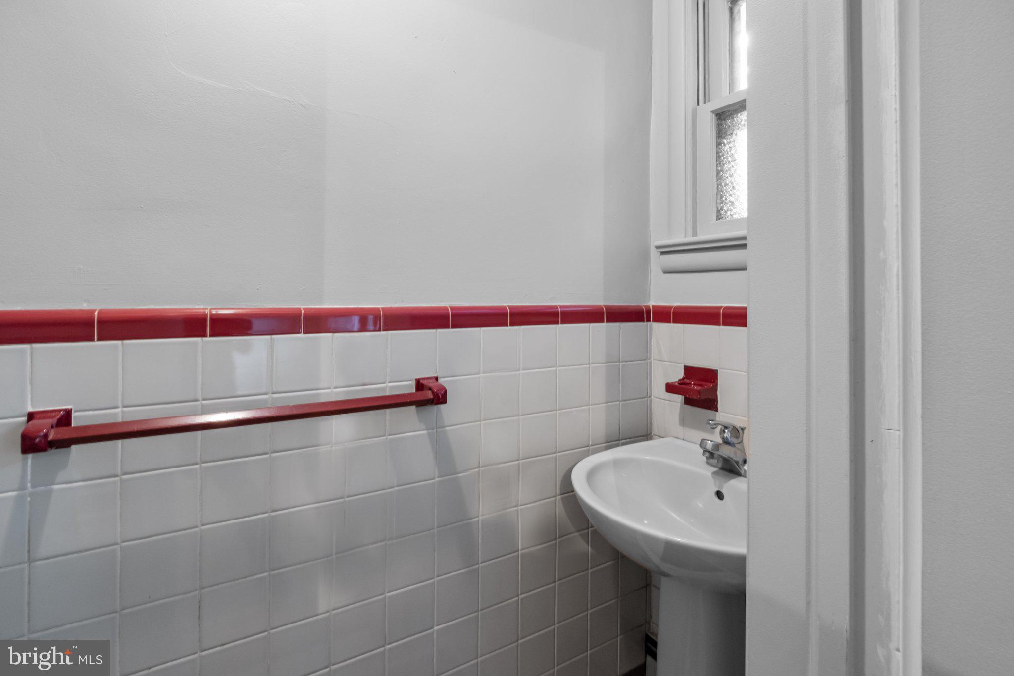 HUNTINGDON HILLS - Residential