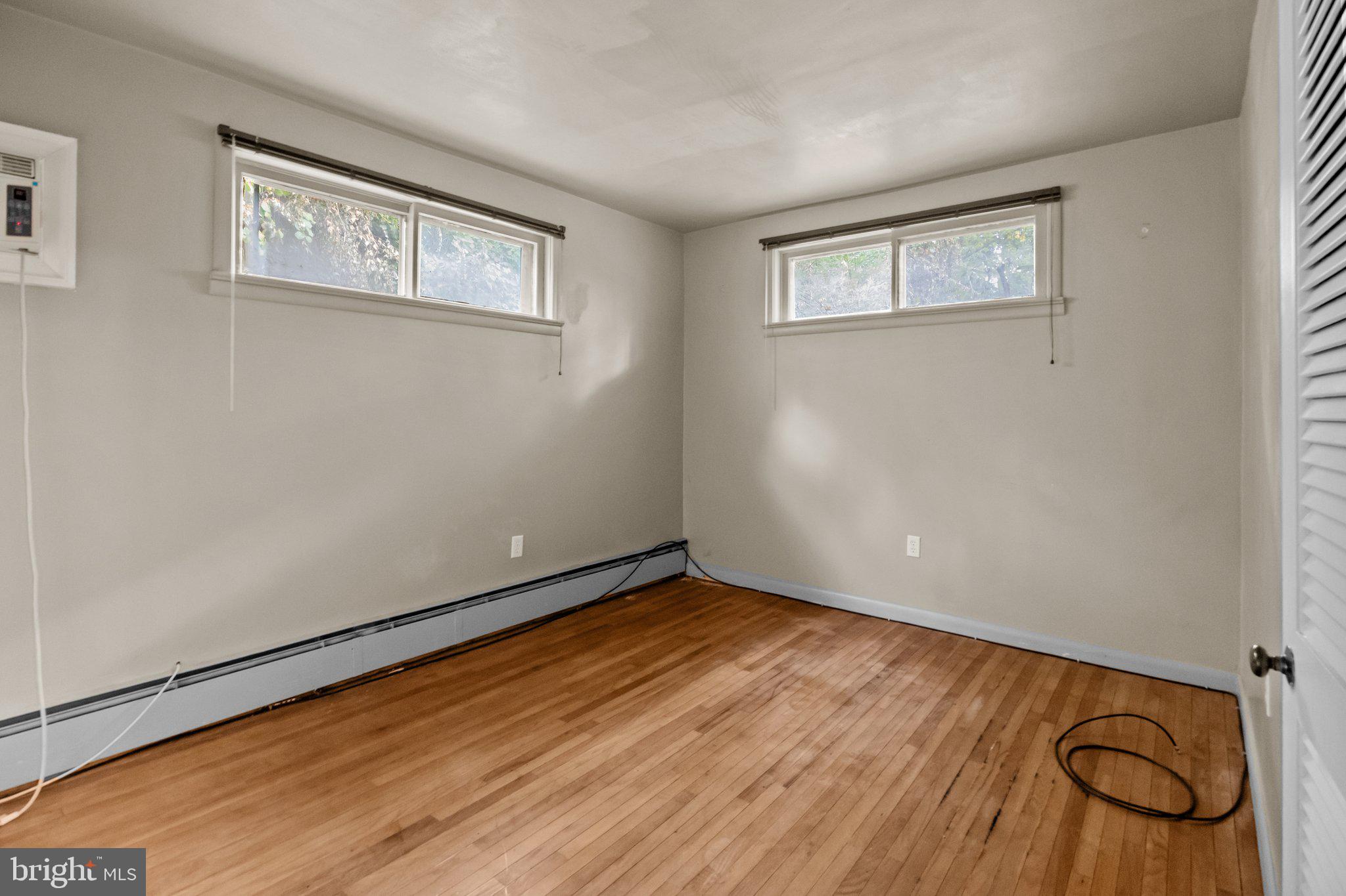 HUNTINGDON HILLS - Residential