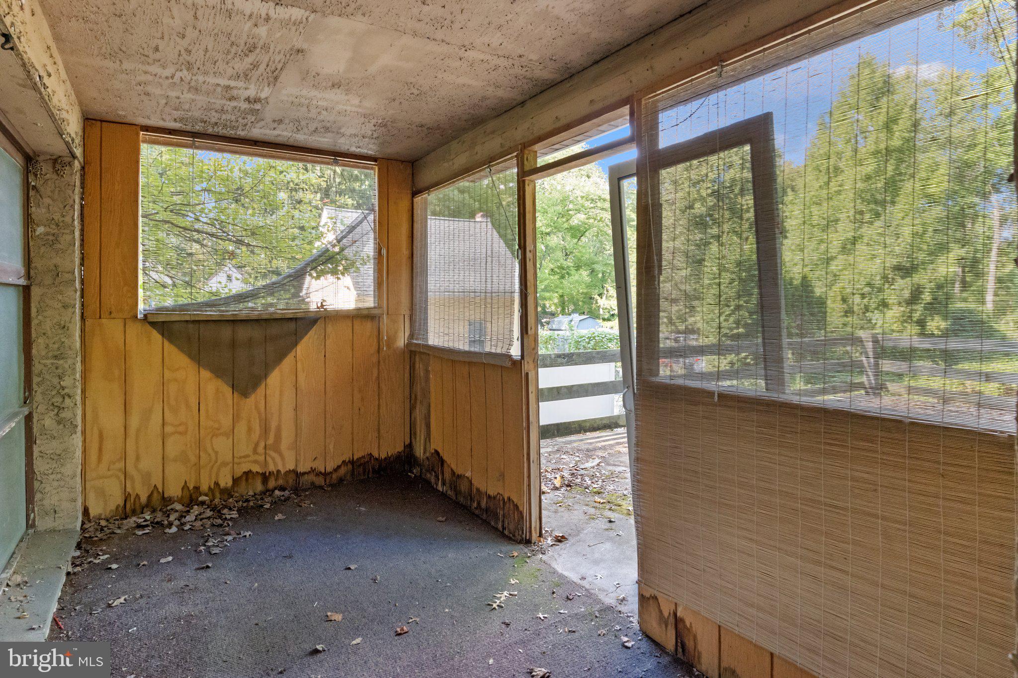 HUNTINGDON HILLS - Residential