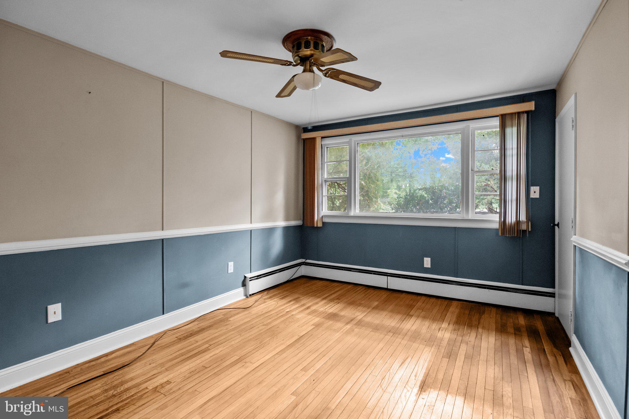 HUNTINGDON HILLS - Residential