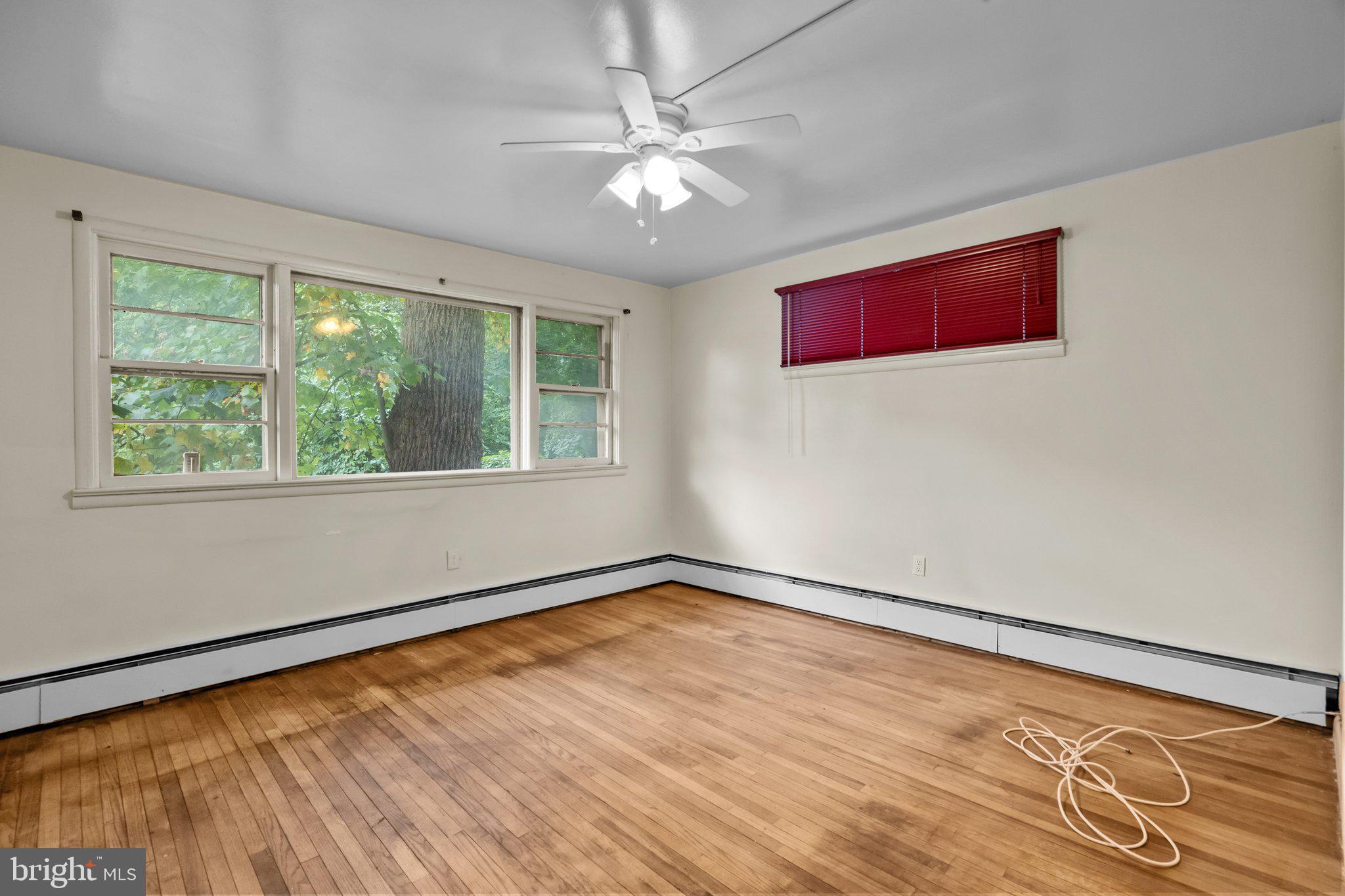 HUNTINGDON HILLS - Residential