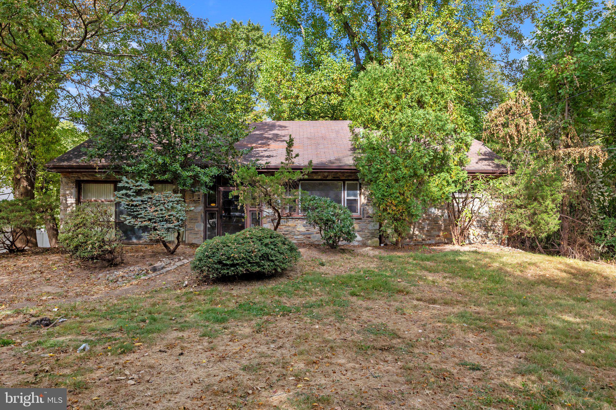 HUNTINGDON HILLS - Residential