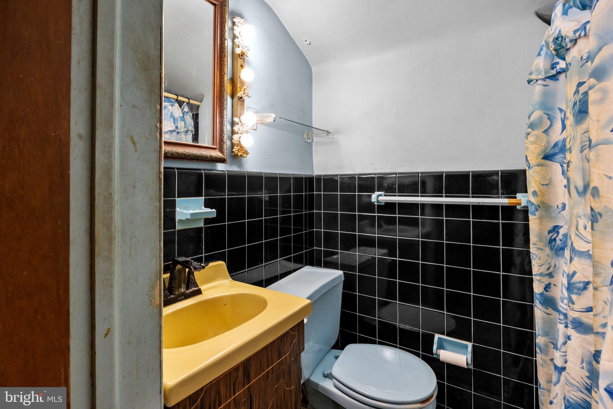 HUNTINGDON HILLS - Residential