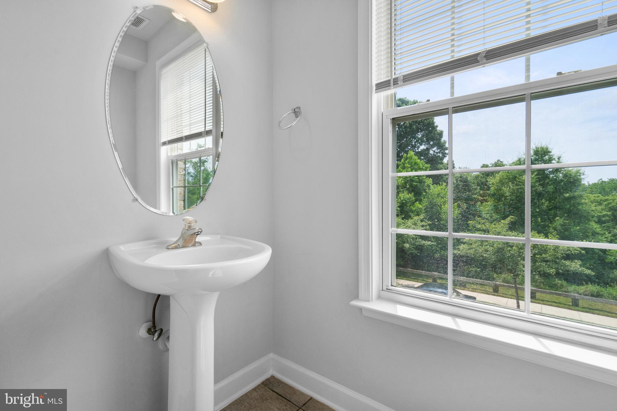 HIDDEN CREEK - Residential Lease