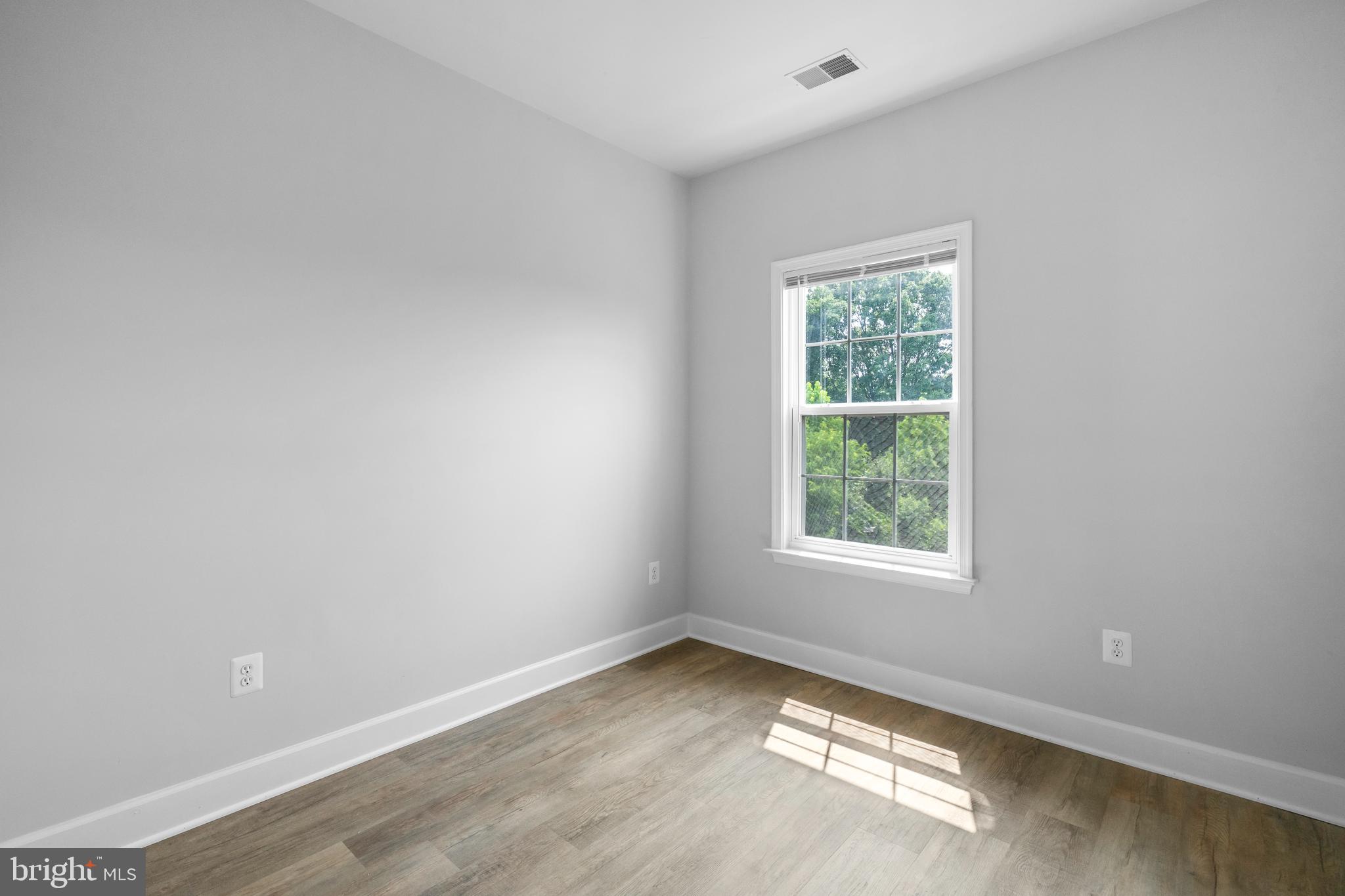 HIDDEN CREEK - Residential Lease