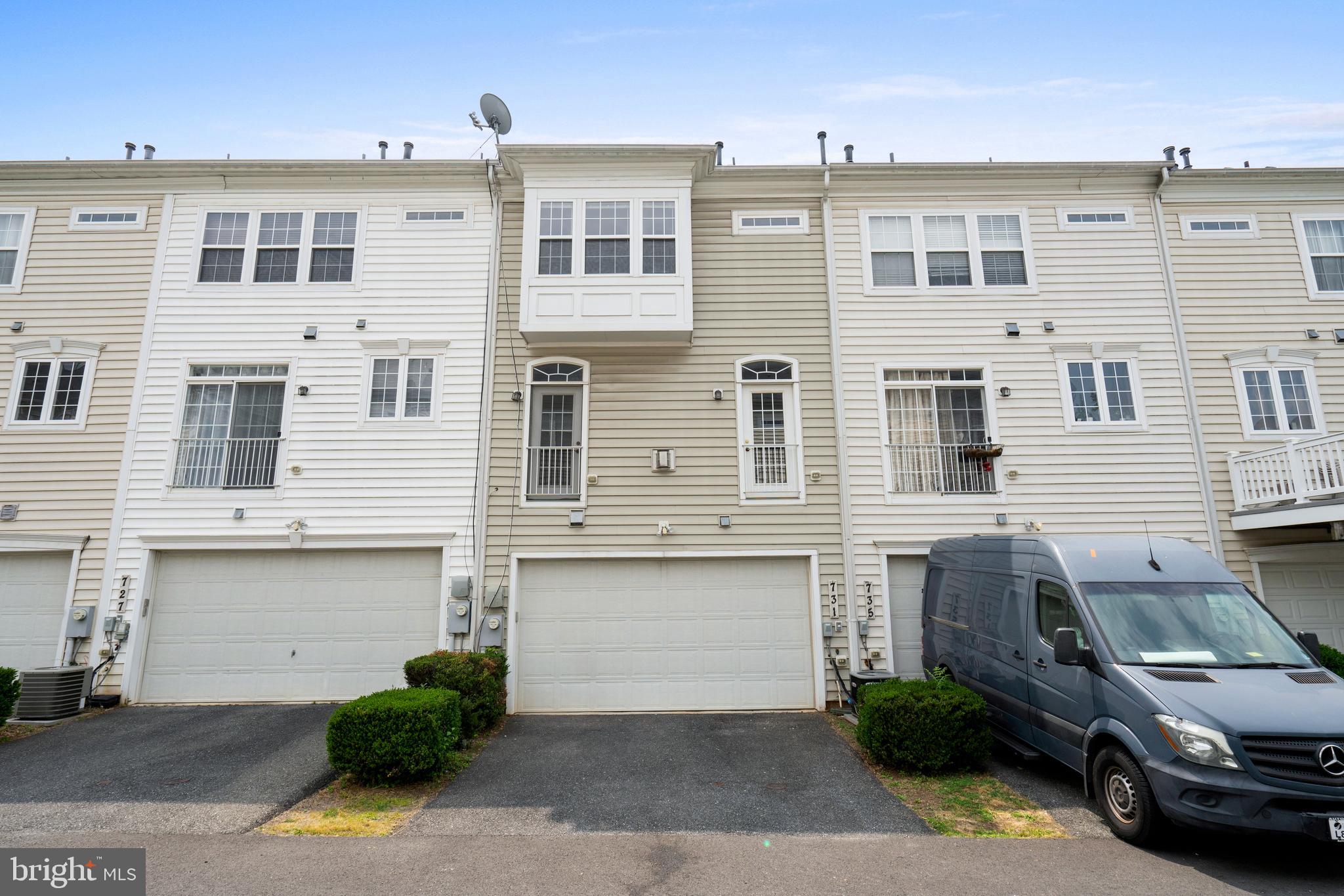 HIDDEN CREEK - Residential Lease