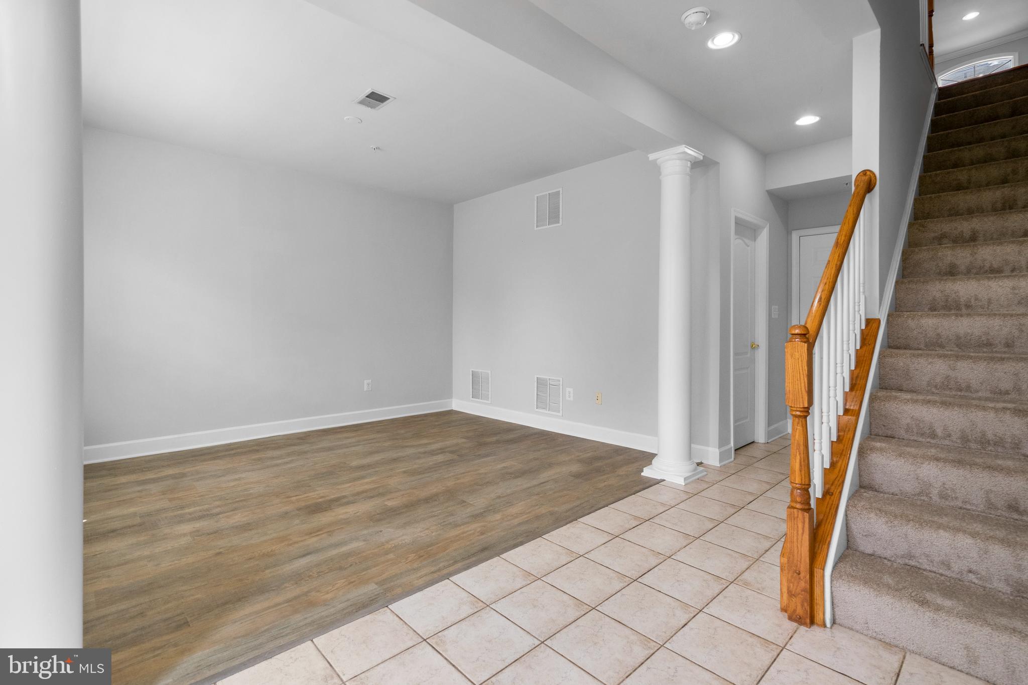 HIDDEN CREEK - Residential Lease