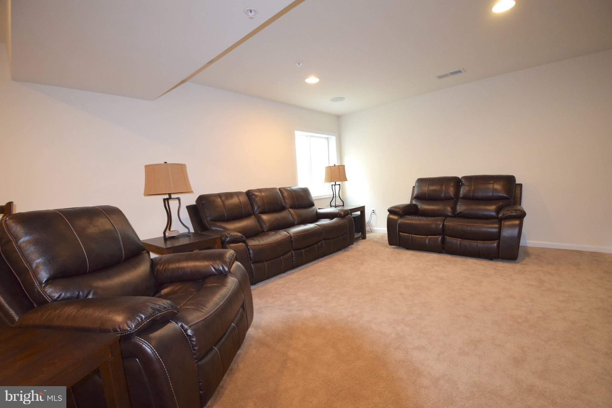 FIELDCREST - Residential