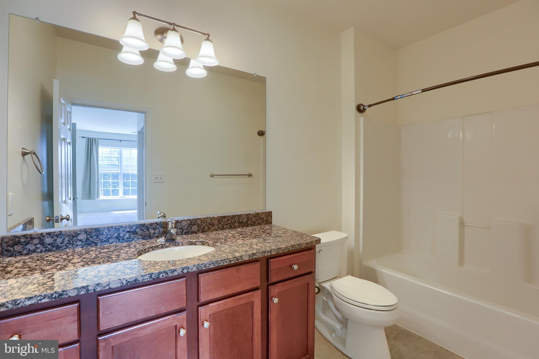 DEER RUN COMMONS - Residential Lease