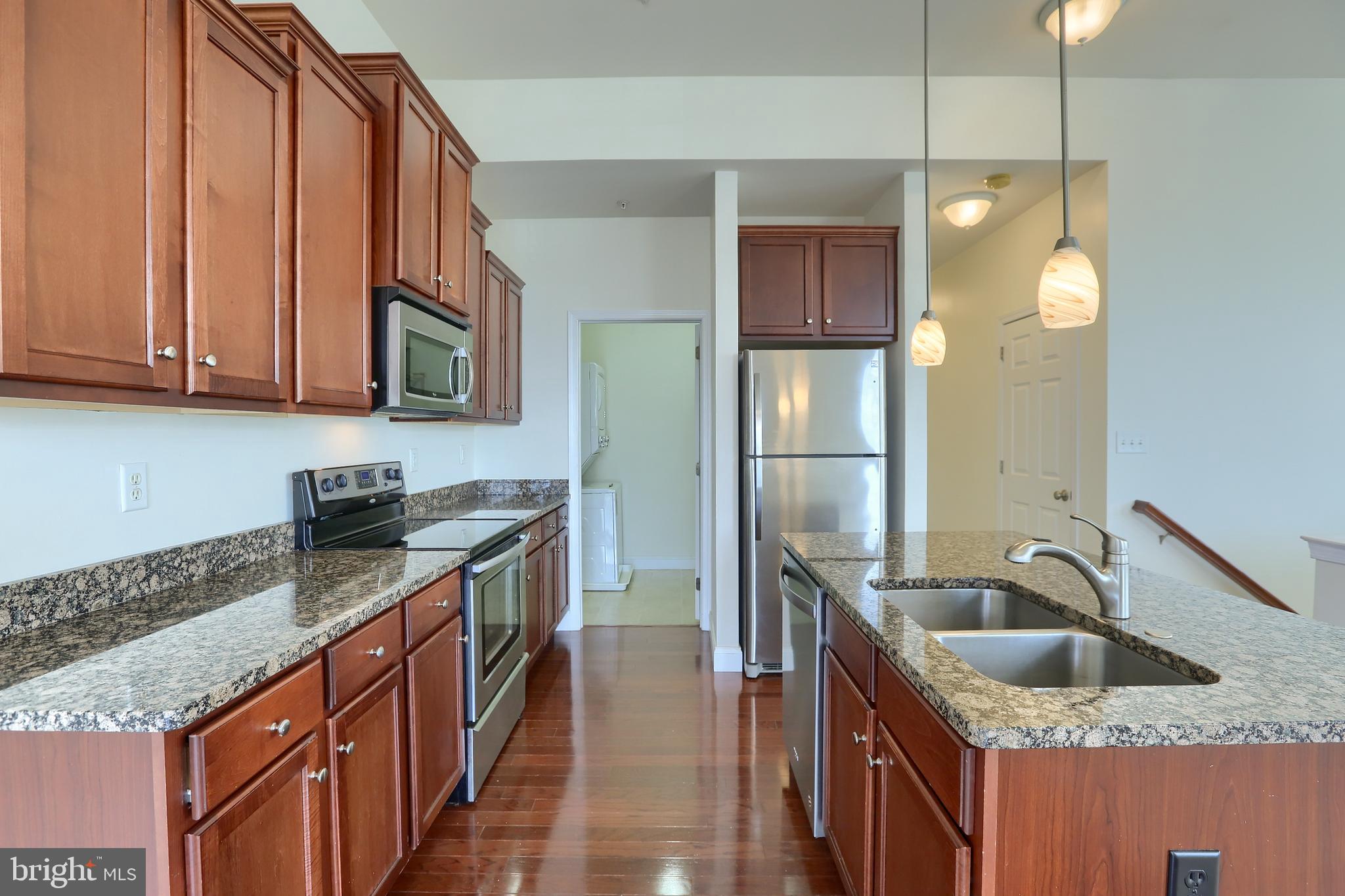 DEER RUN COMMONS - Residential Lease