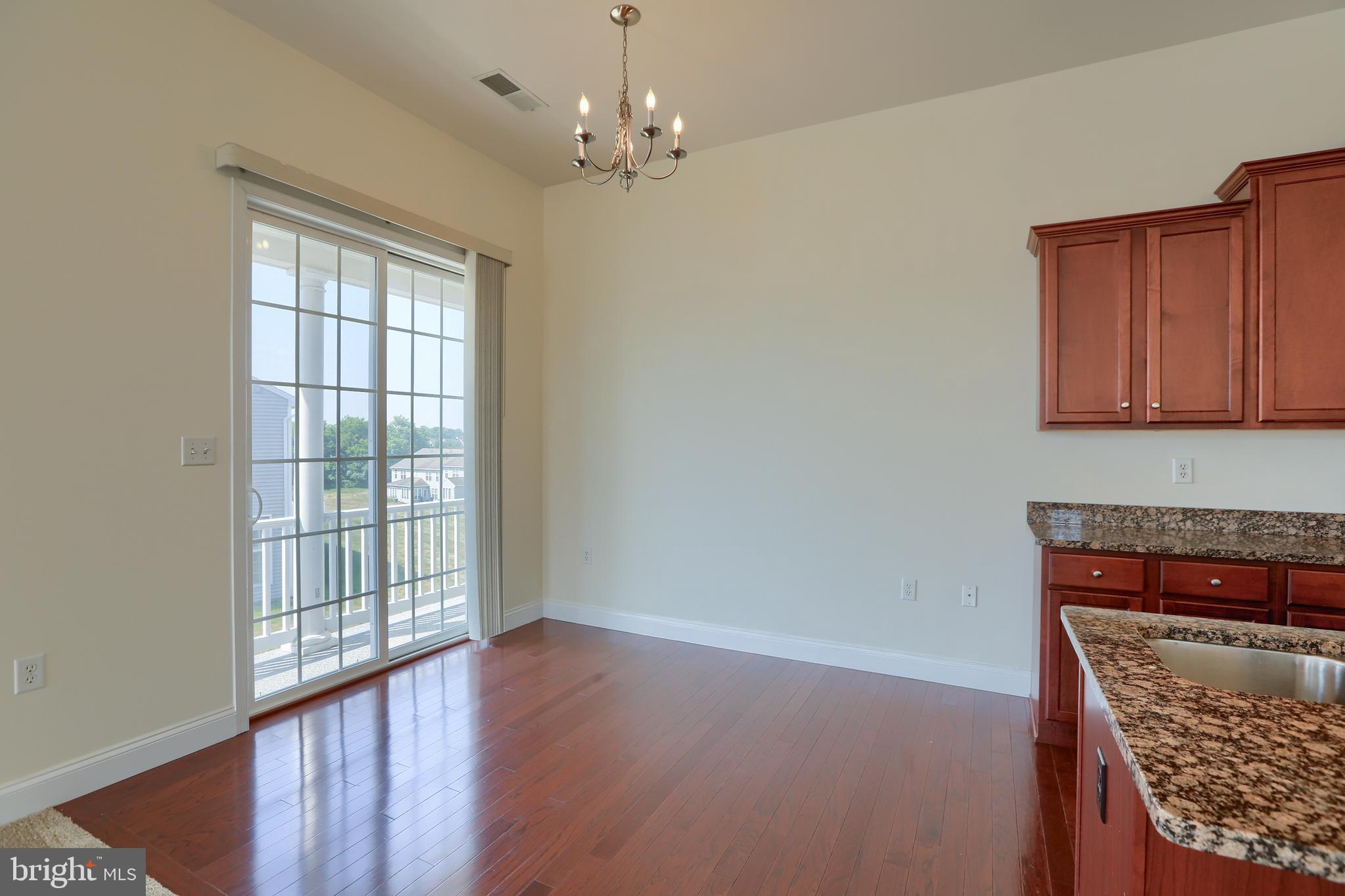 DEER RUN COMMONS - Residential Lease