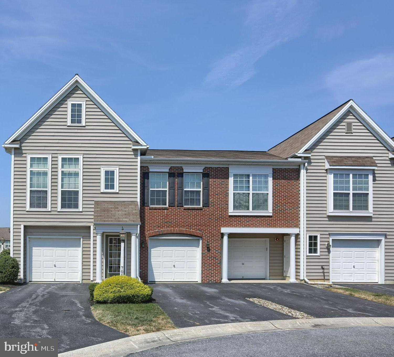 DEER RUN COMMONS - Residential Lease