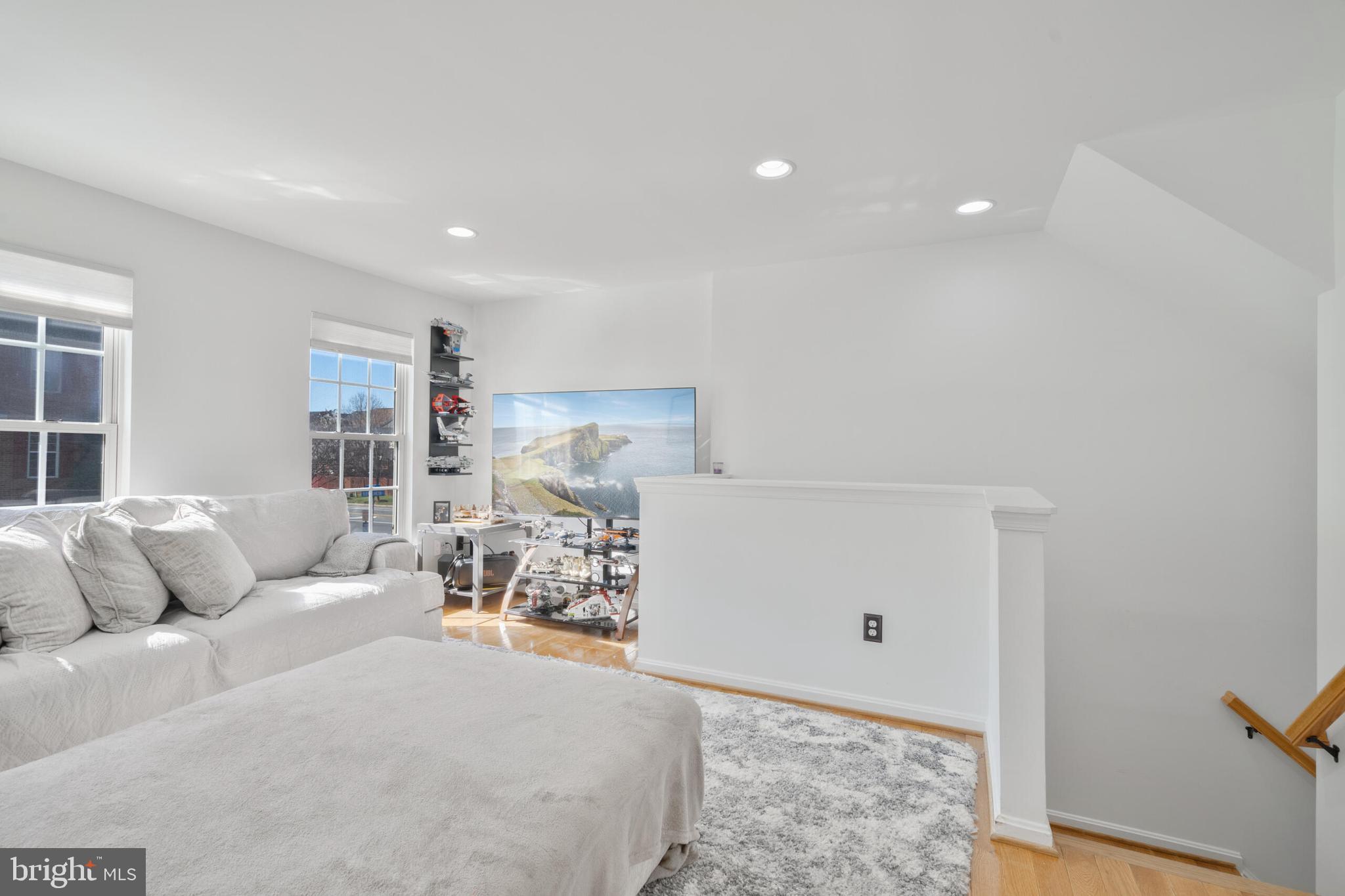 TRAILSIDE - Residential Lease