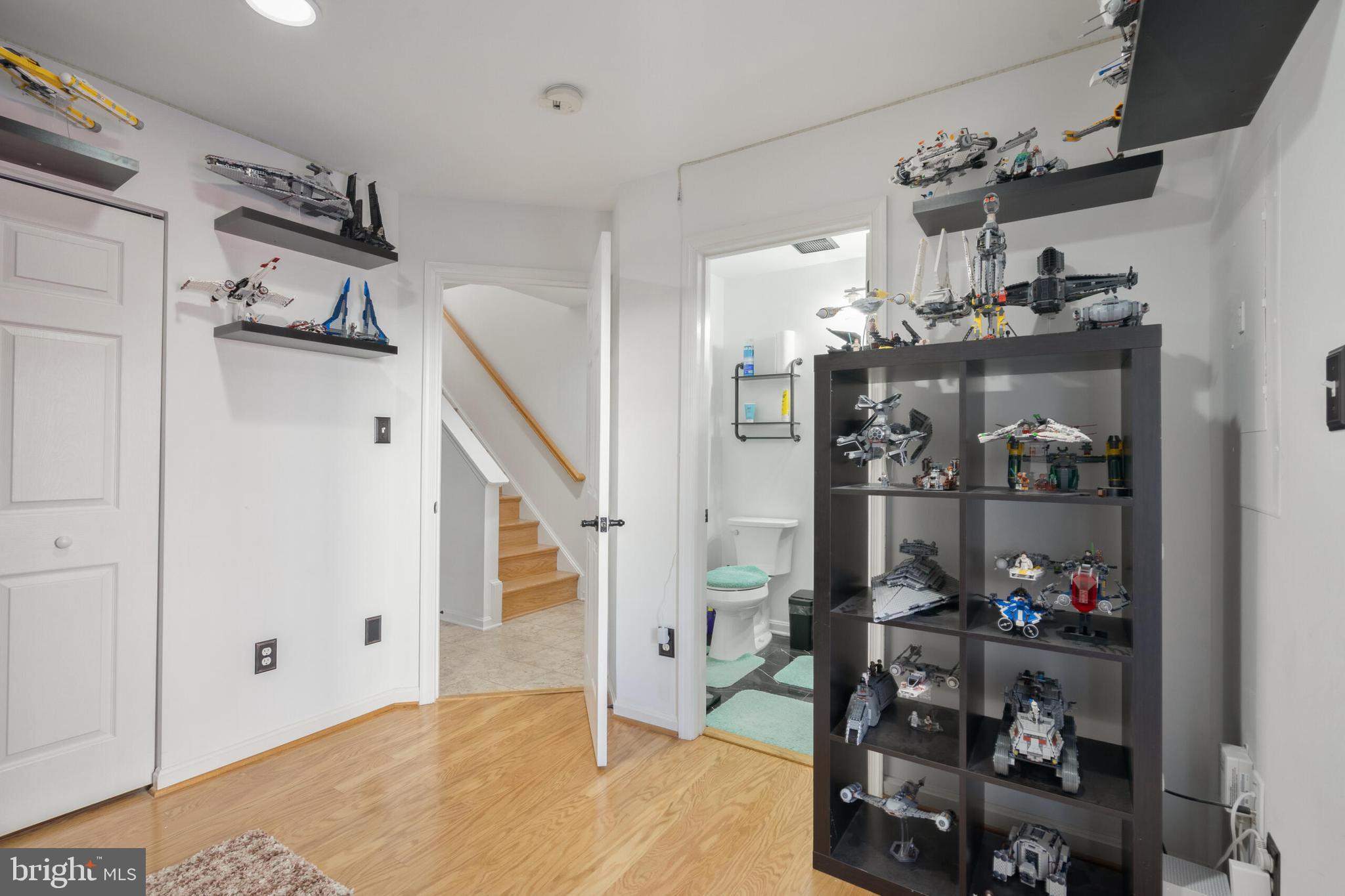 TRAILSIDE - Residential Lease