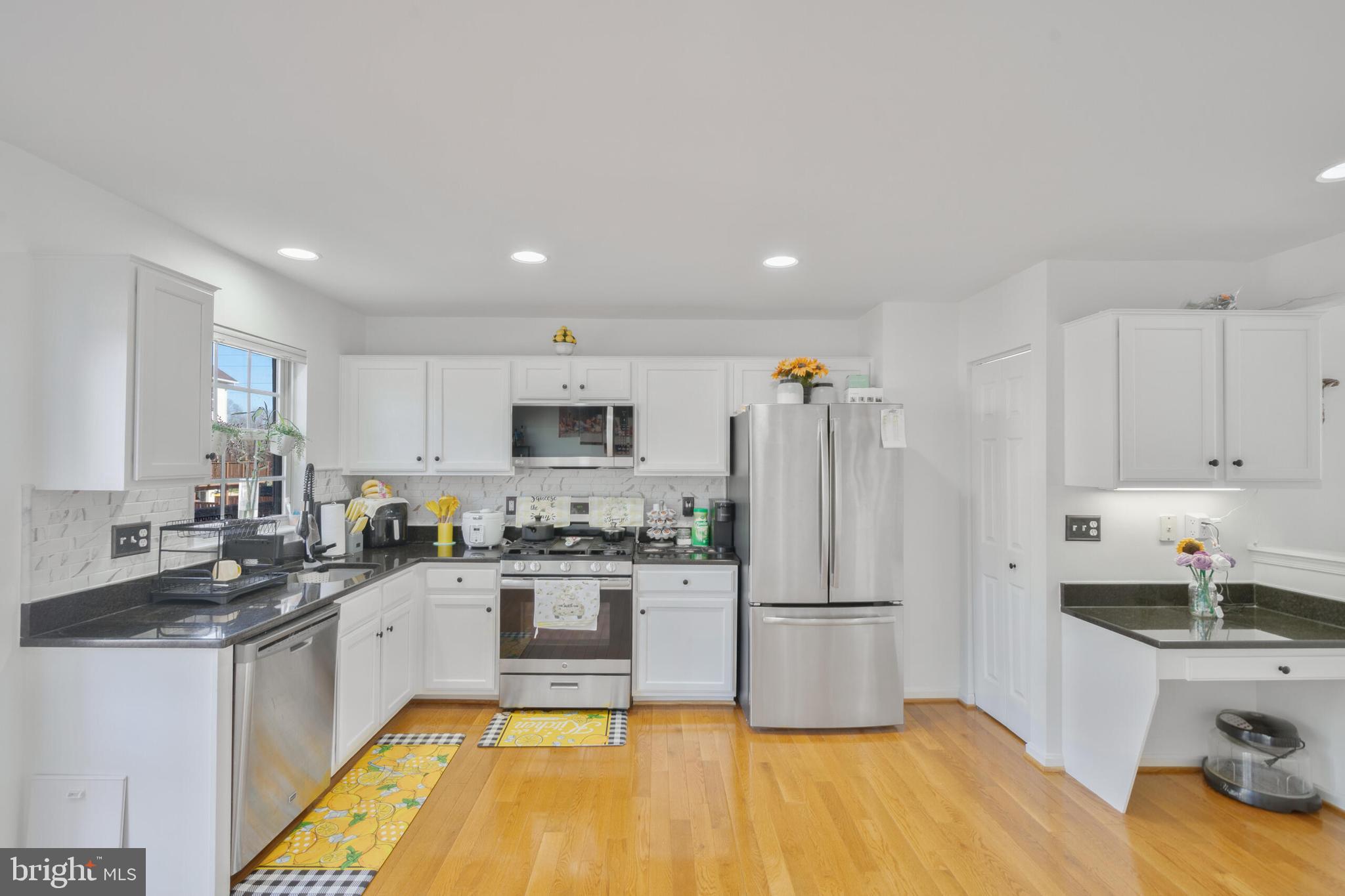 TRAILSIDE - Residential Lease