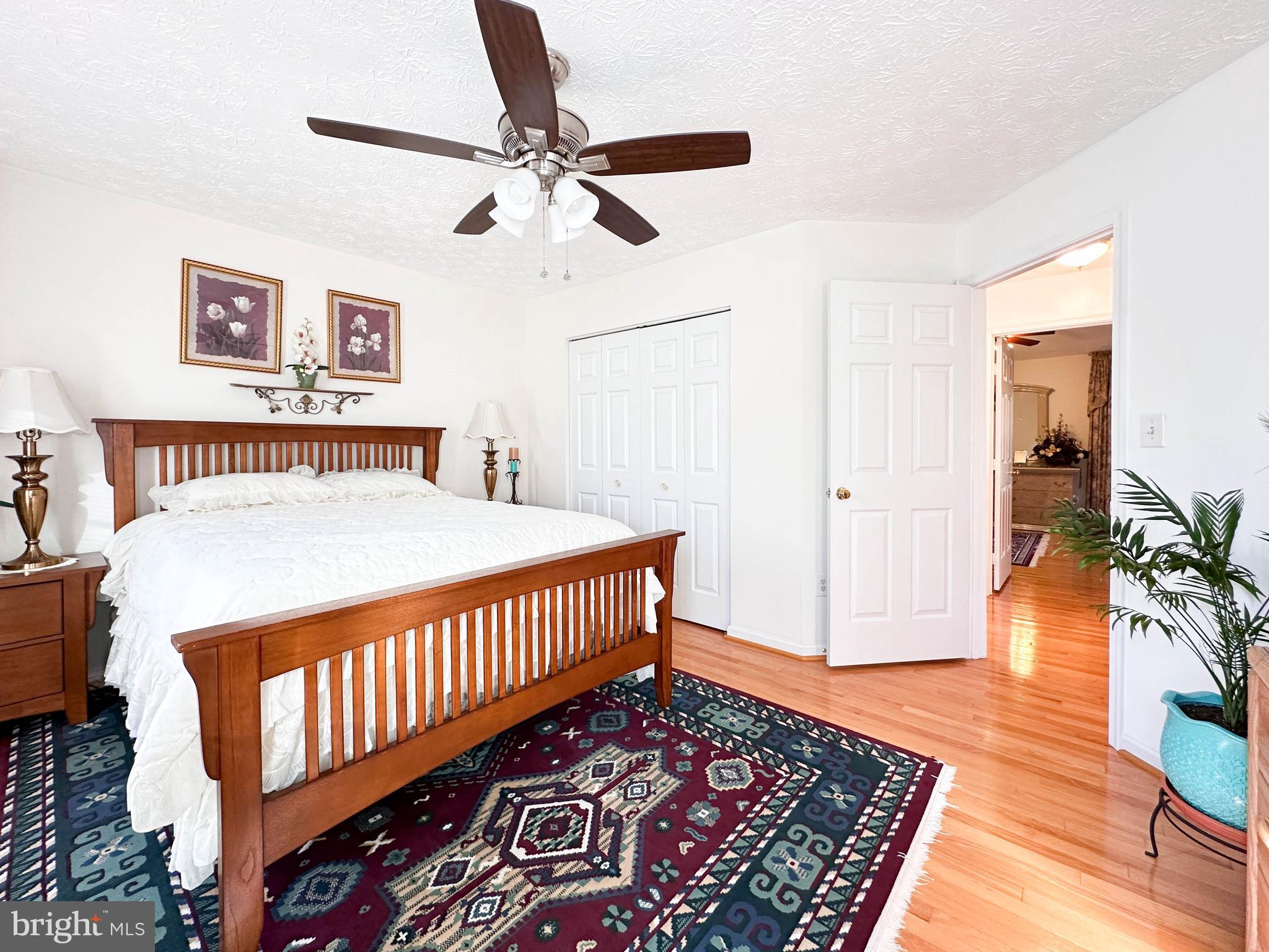 RUSSETT - Residential