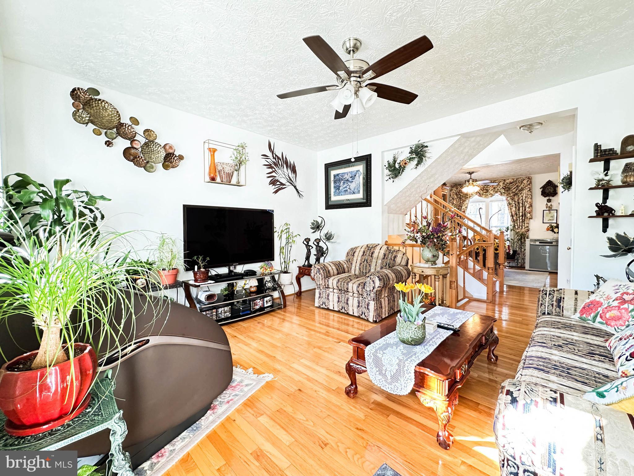 RUSSETT - Residential