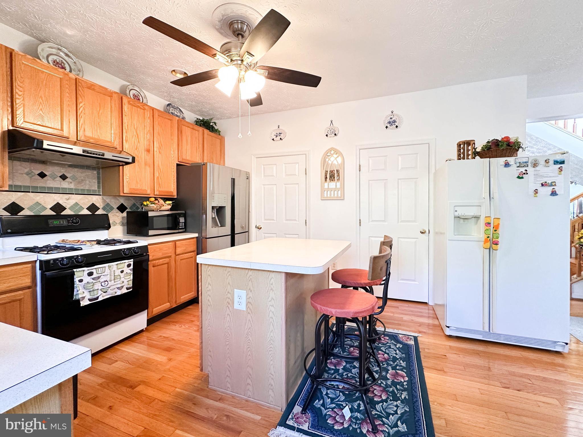 RUSSETT - Residential