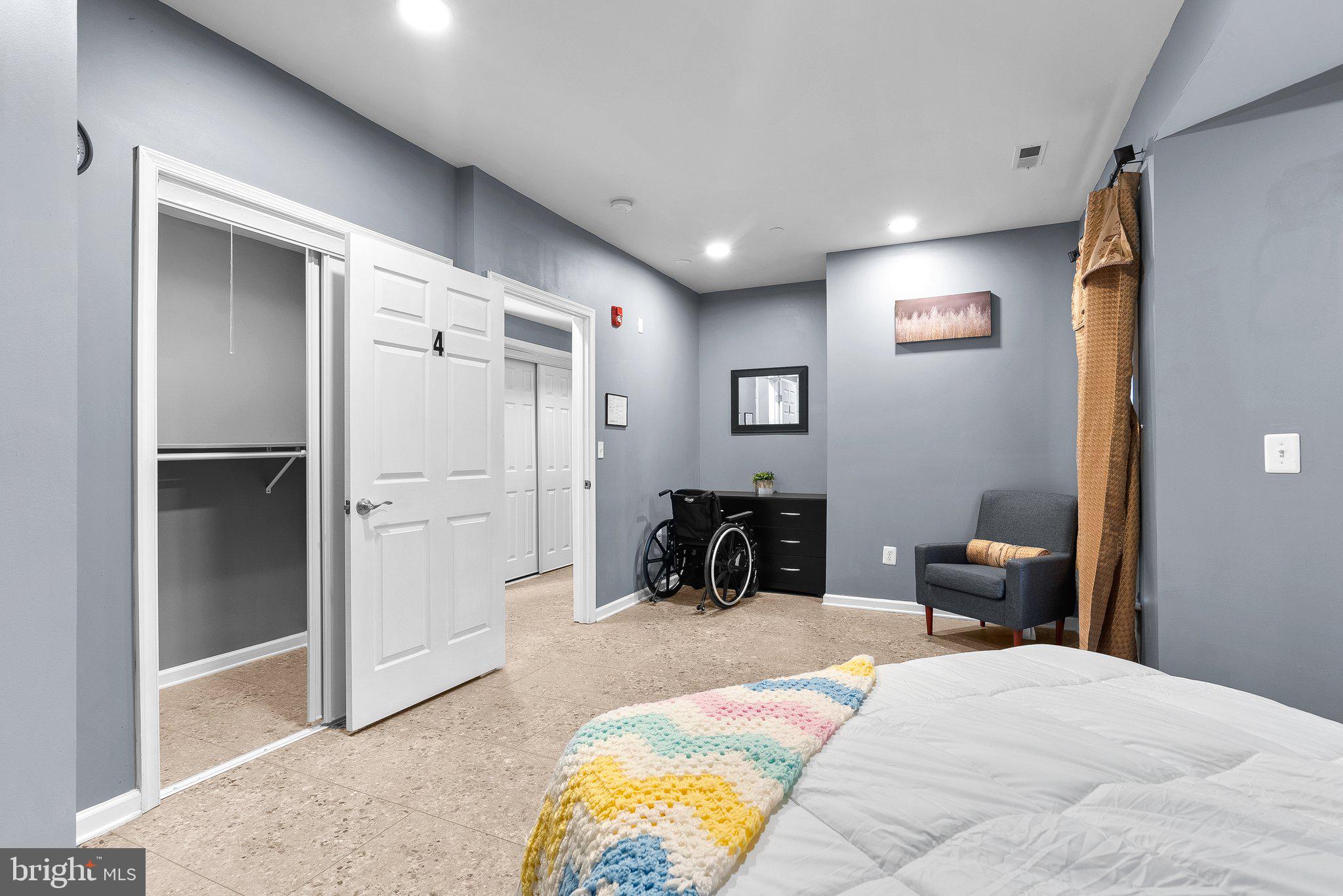 COLESVILLE OUTSIDE - Residential