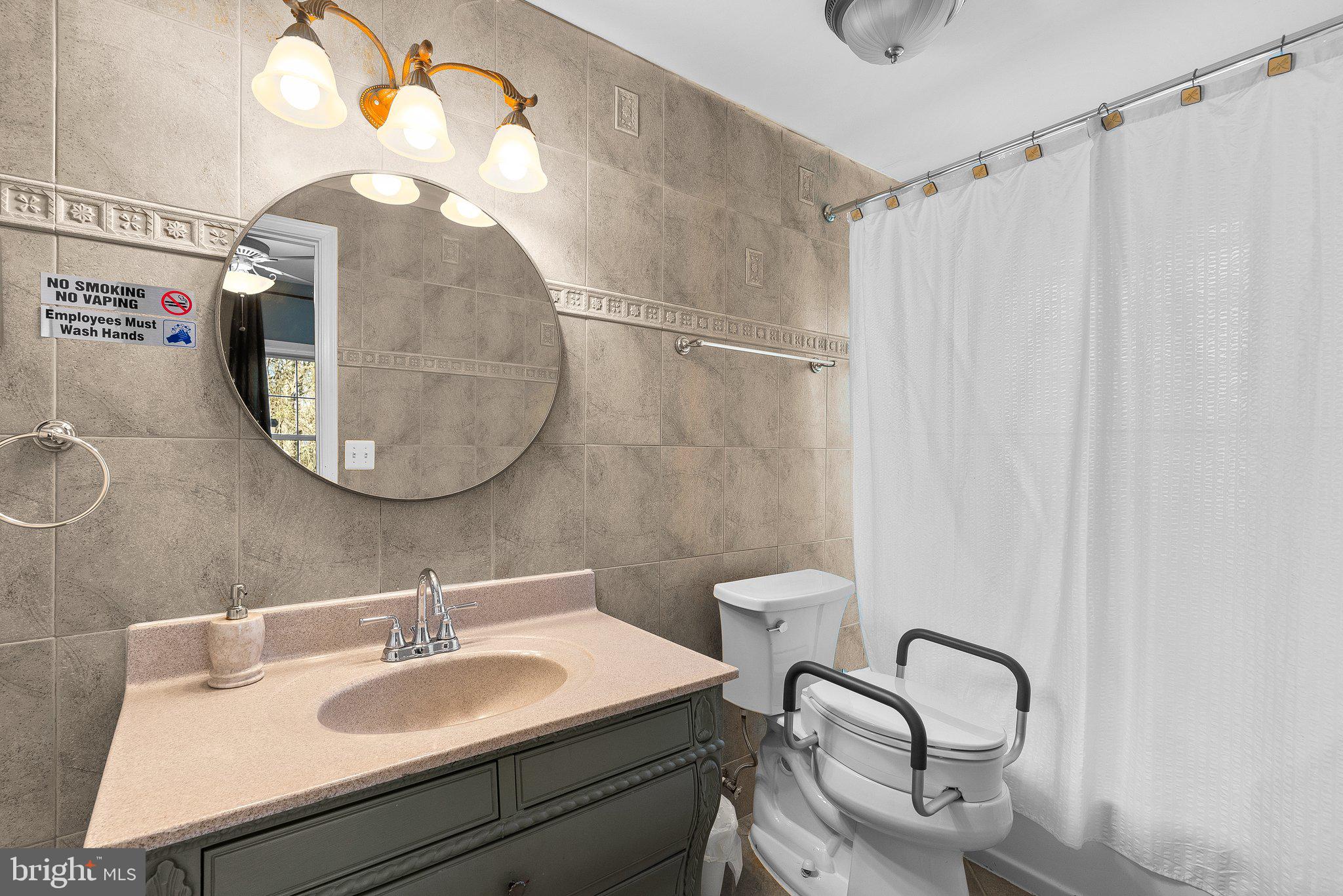 COLESVILLE OUTSIDE - Residential