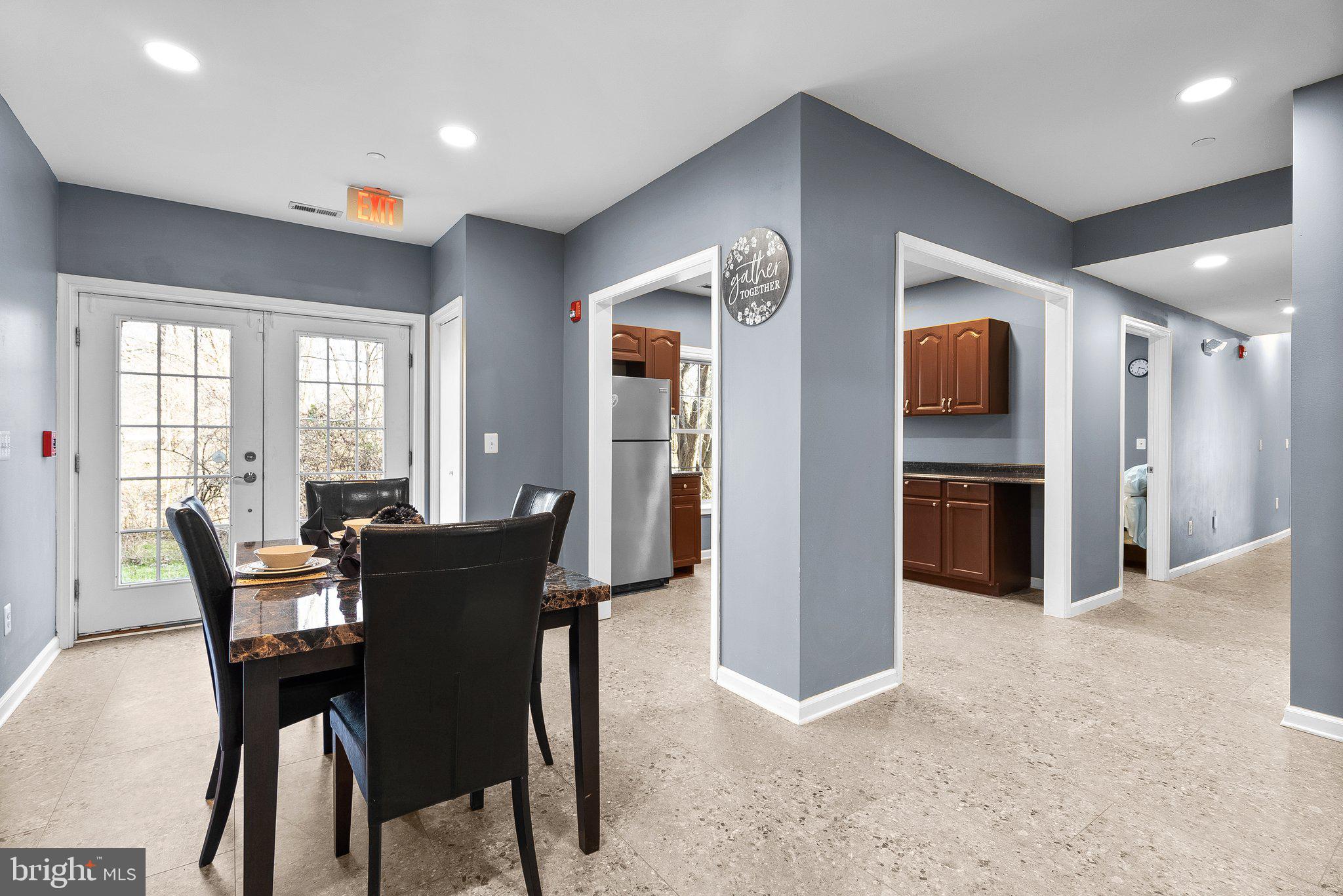 COLESVILLE OUTSIDE - Residential