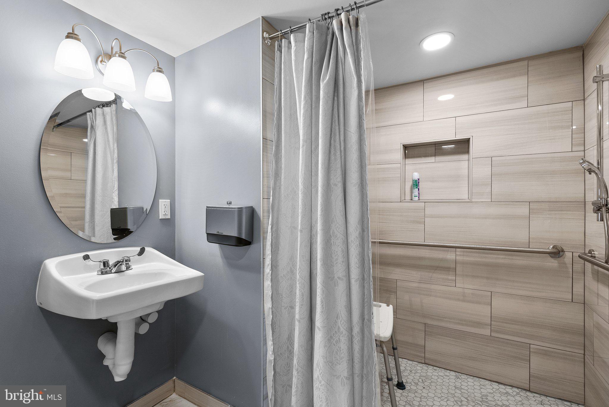 COLESVILLE OUTSIDE - Residential