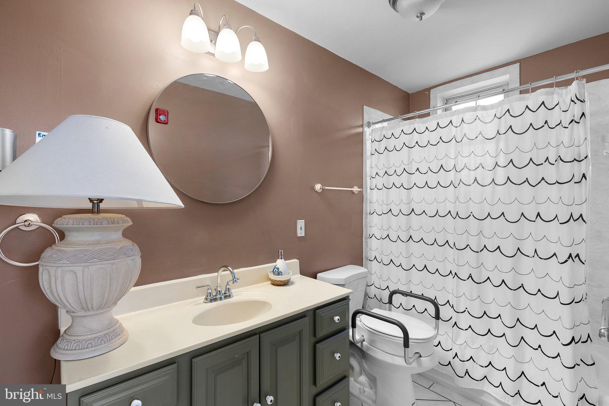 COLESVILLE OUTSIDE - Residential