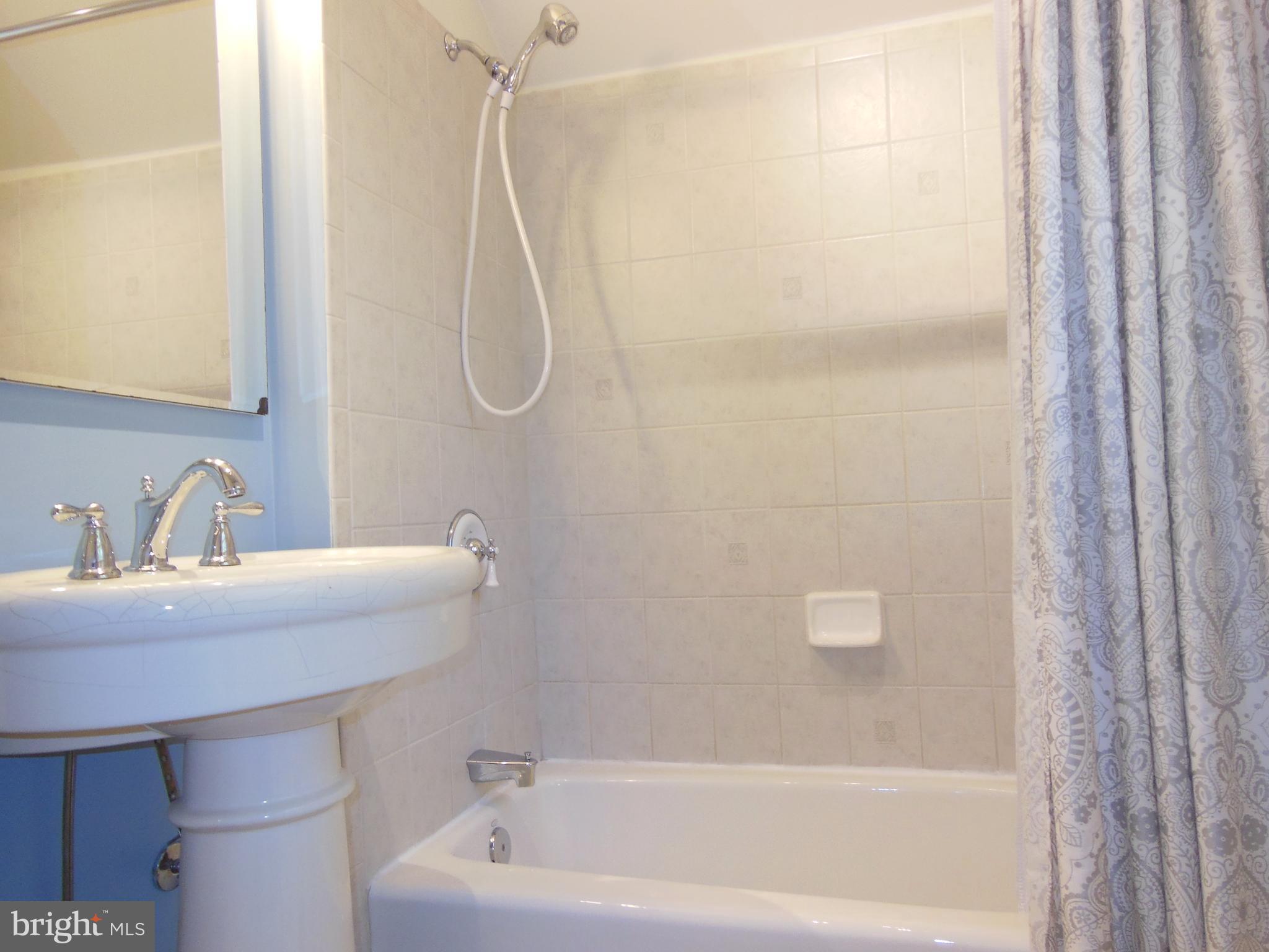 HAMILTON HEIGHTS - Residential