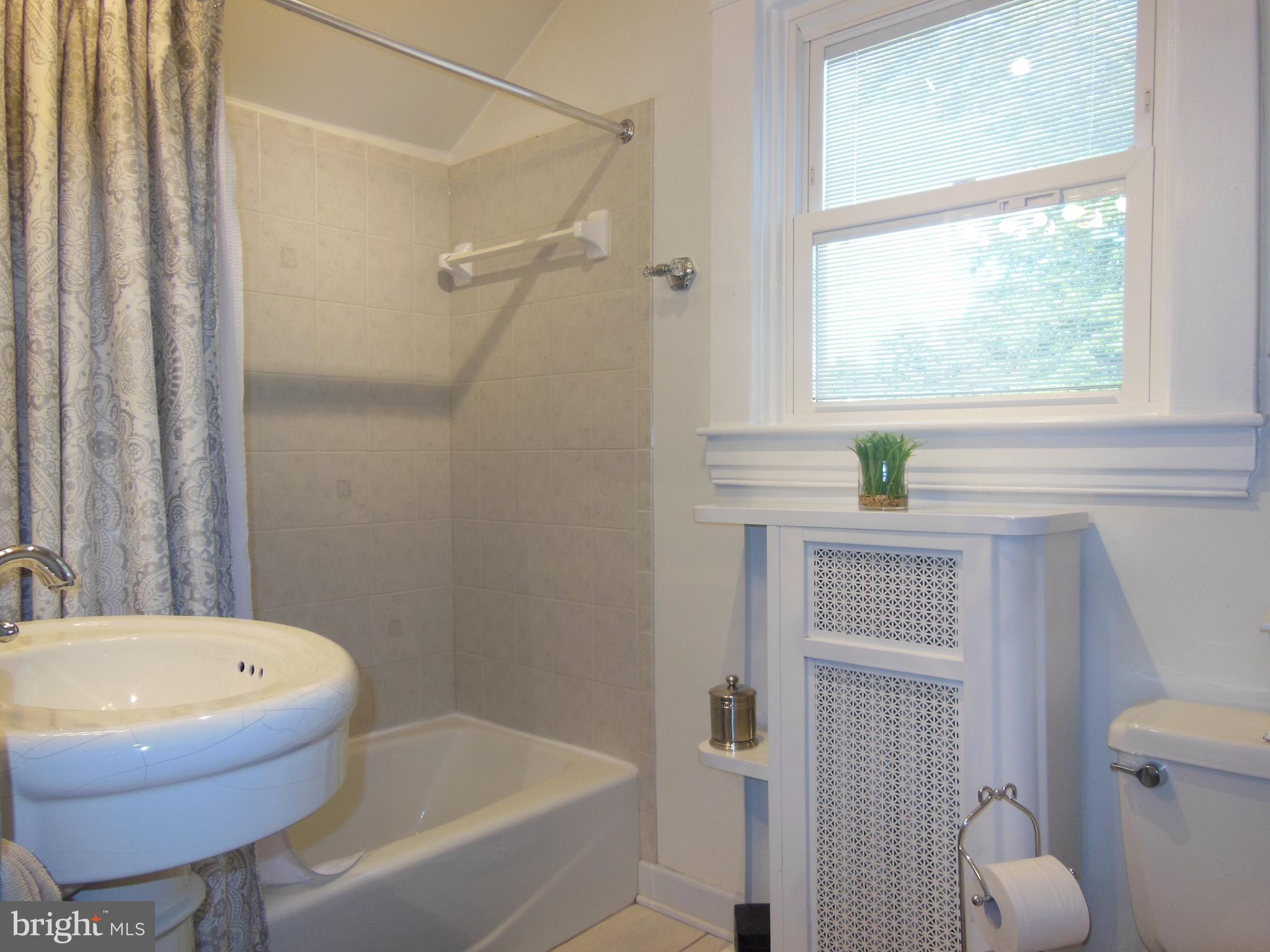 HAMILTON HEIGHTS - Residential