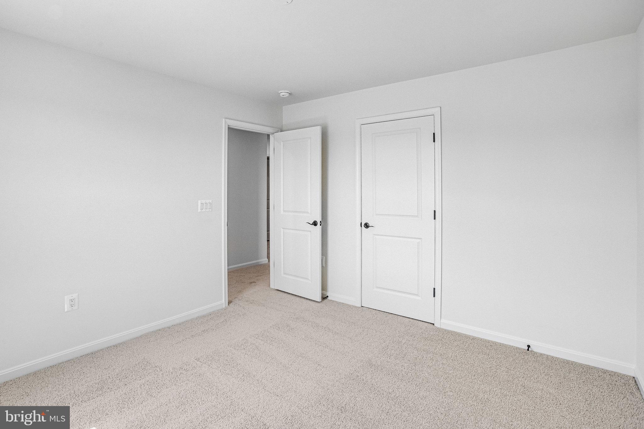 SEASONS AT ROUND MILL MEADOWS - Residential