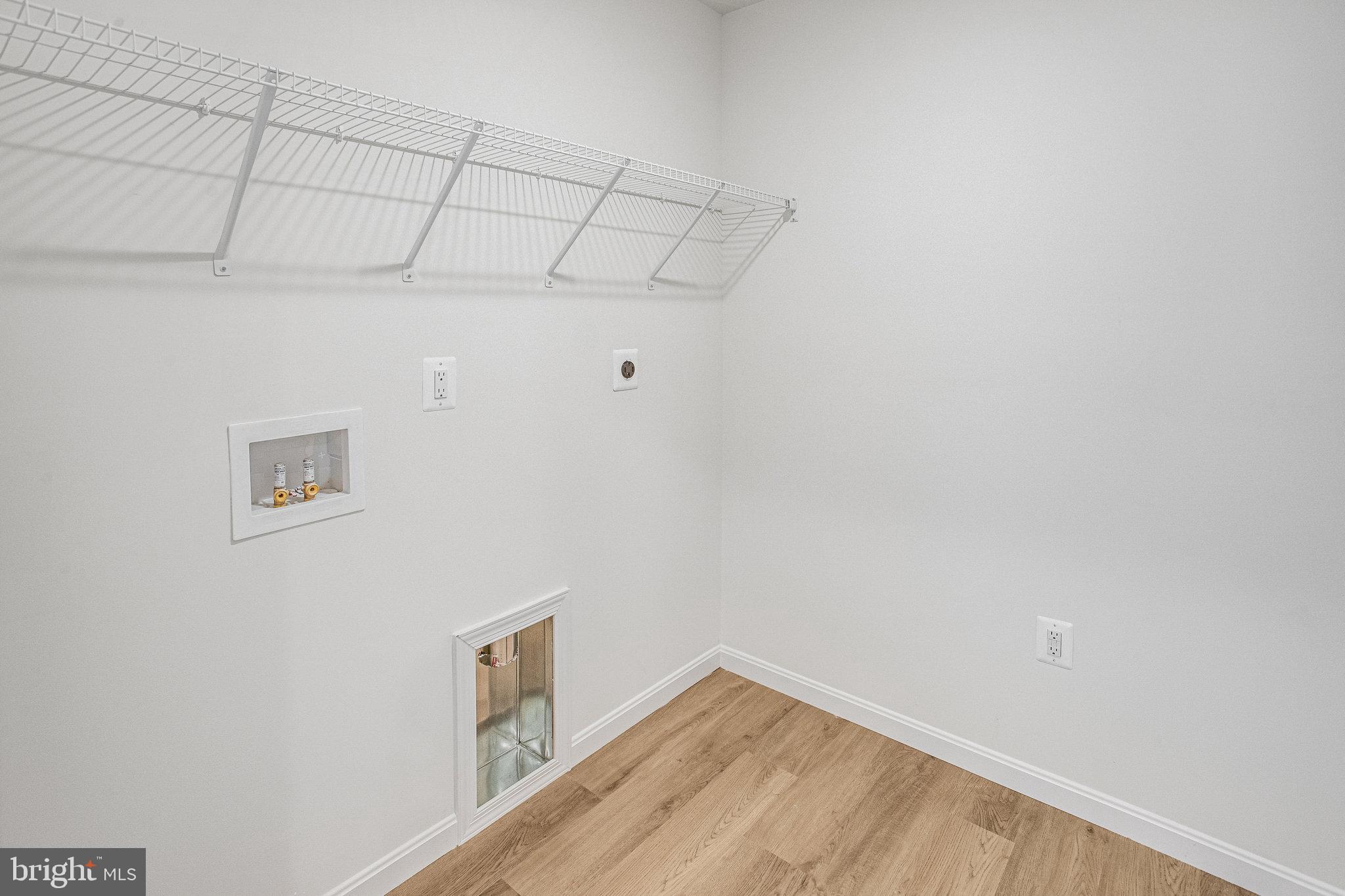 SEASONS AT ROUND MILL MEADOWS - Residential